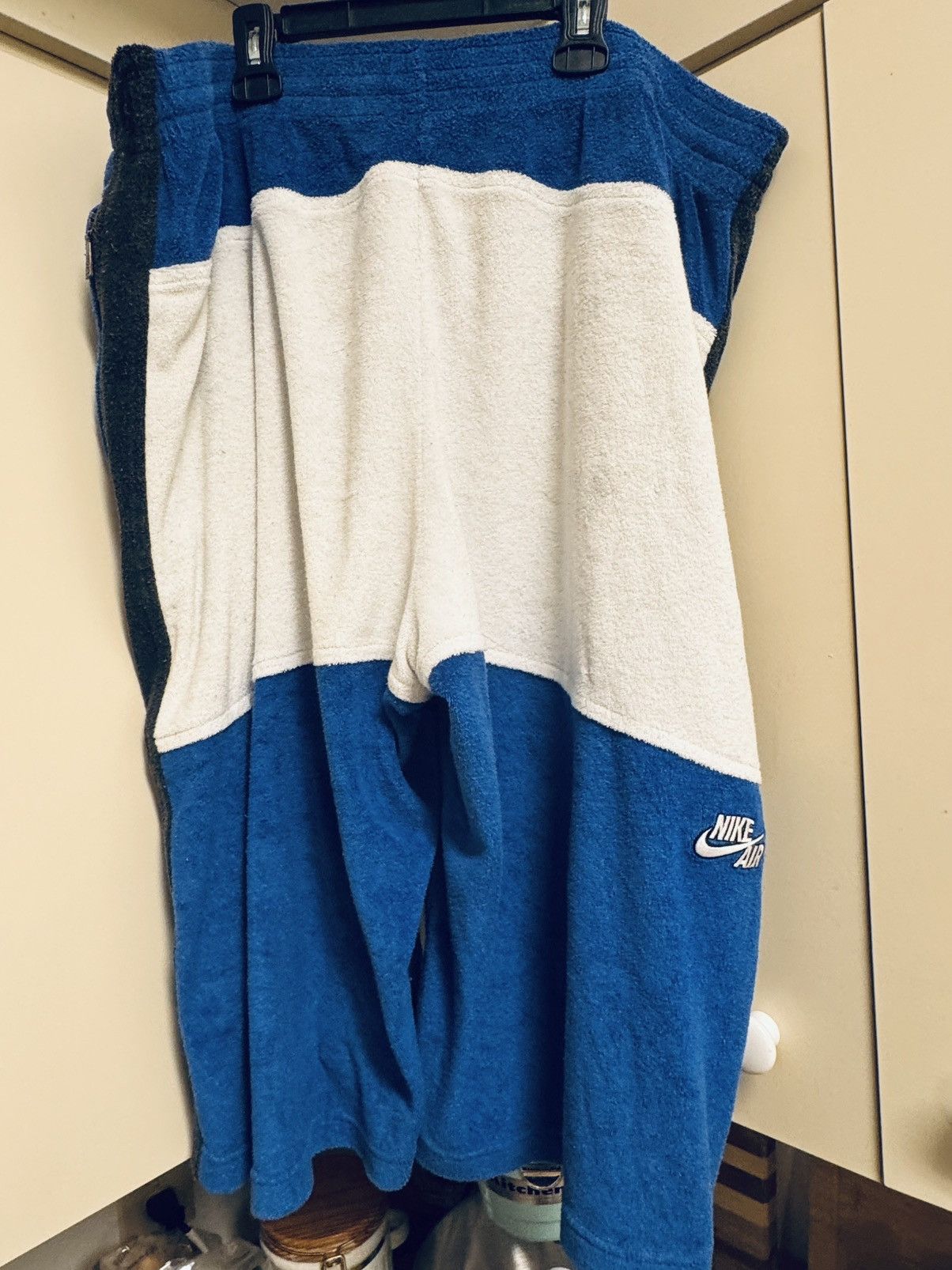 Nike Vintage 2004 LEBRON NIKE TERRYCLOTH Shorts XXL James Rookie Size US 42 / EU 58 - 12 Thumbnail