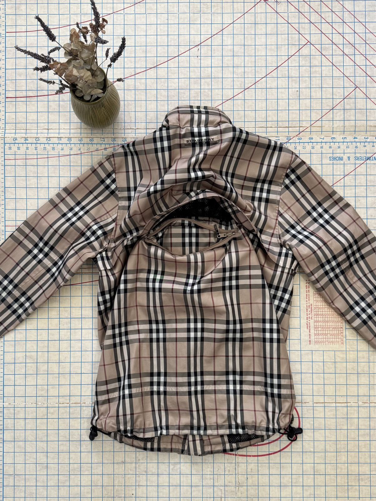 Burberry Burberry Golf Nova Check Full Zip Packable Jacket Medium Size US M / EU 48-50 / 2 - 13 Thumbnail