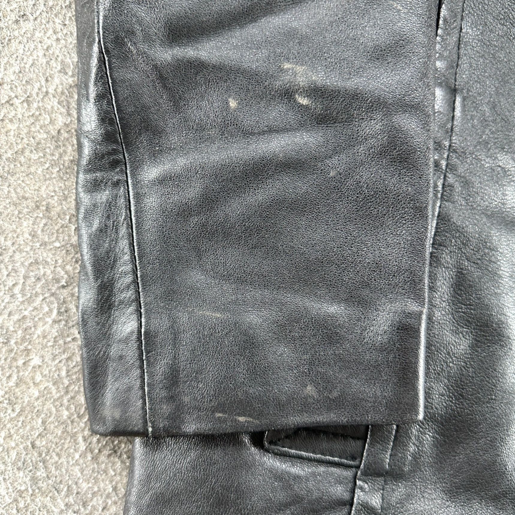 Vintage VINTAGE Charles Klein Coat Womens S Black Genuine Leather Button Up Overcoat Pea Coat Lined Pockets 80s 90s Winter Fall Spring Regular Mens? Size S / US 4 / IT 40 - 4 Thumbnail