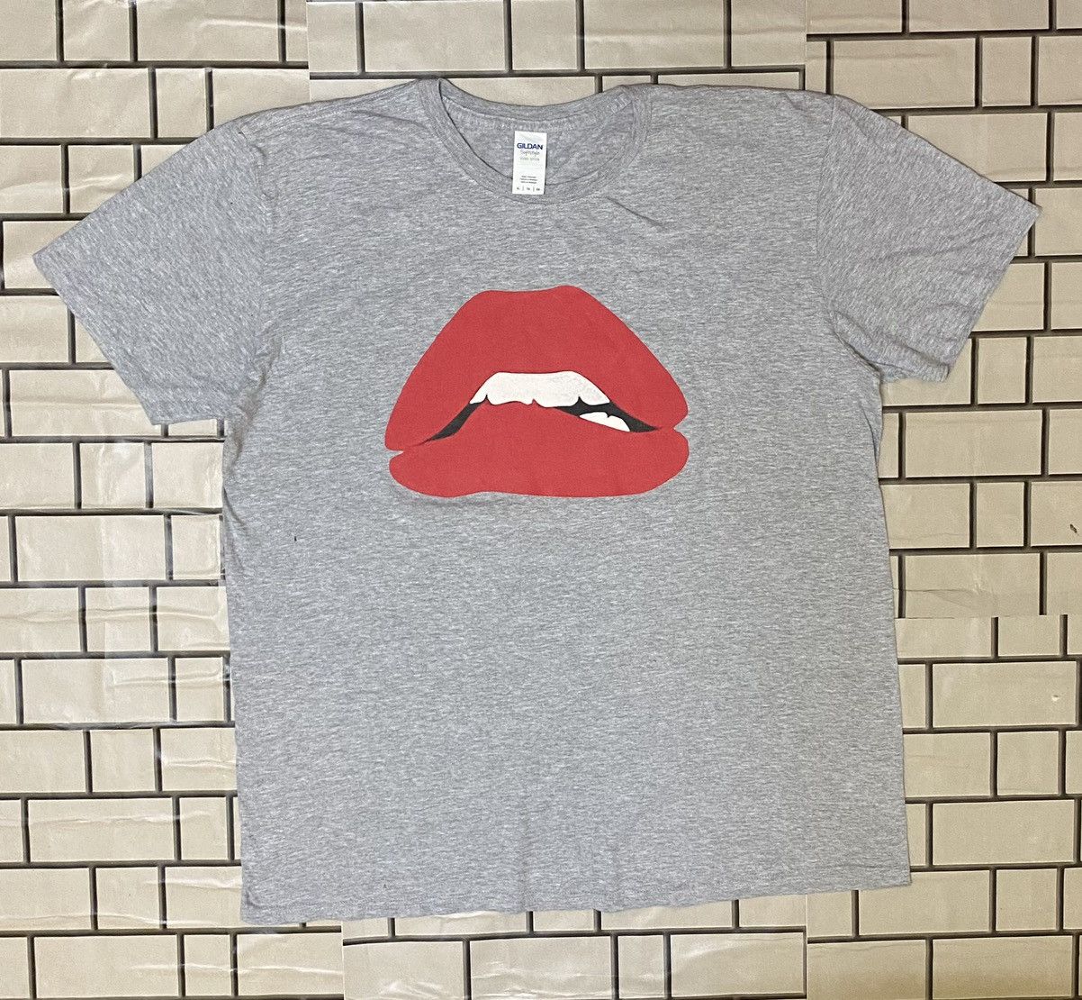 Designer × Other Lips kisses mouth Size US XL / EU 56 / 4 - 3 Thumbnail
