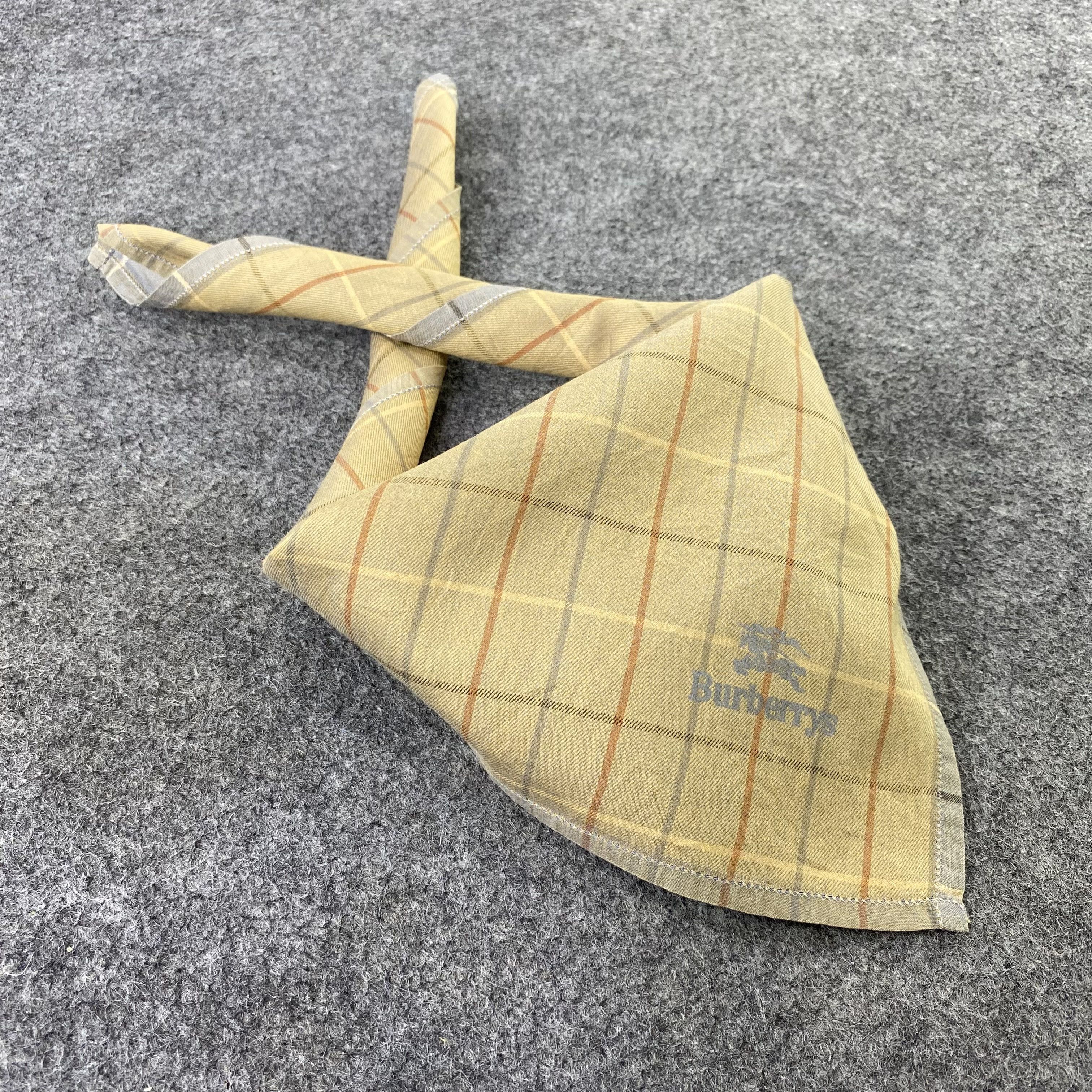 Burberry Burberrys Handkerchief / Bandana / Neckerchief-B794 Size ONE SIZE - 1 Thumbnail
