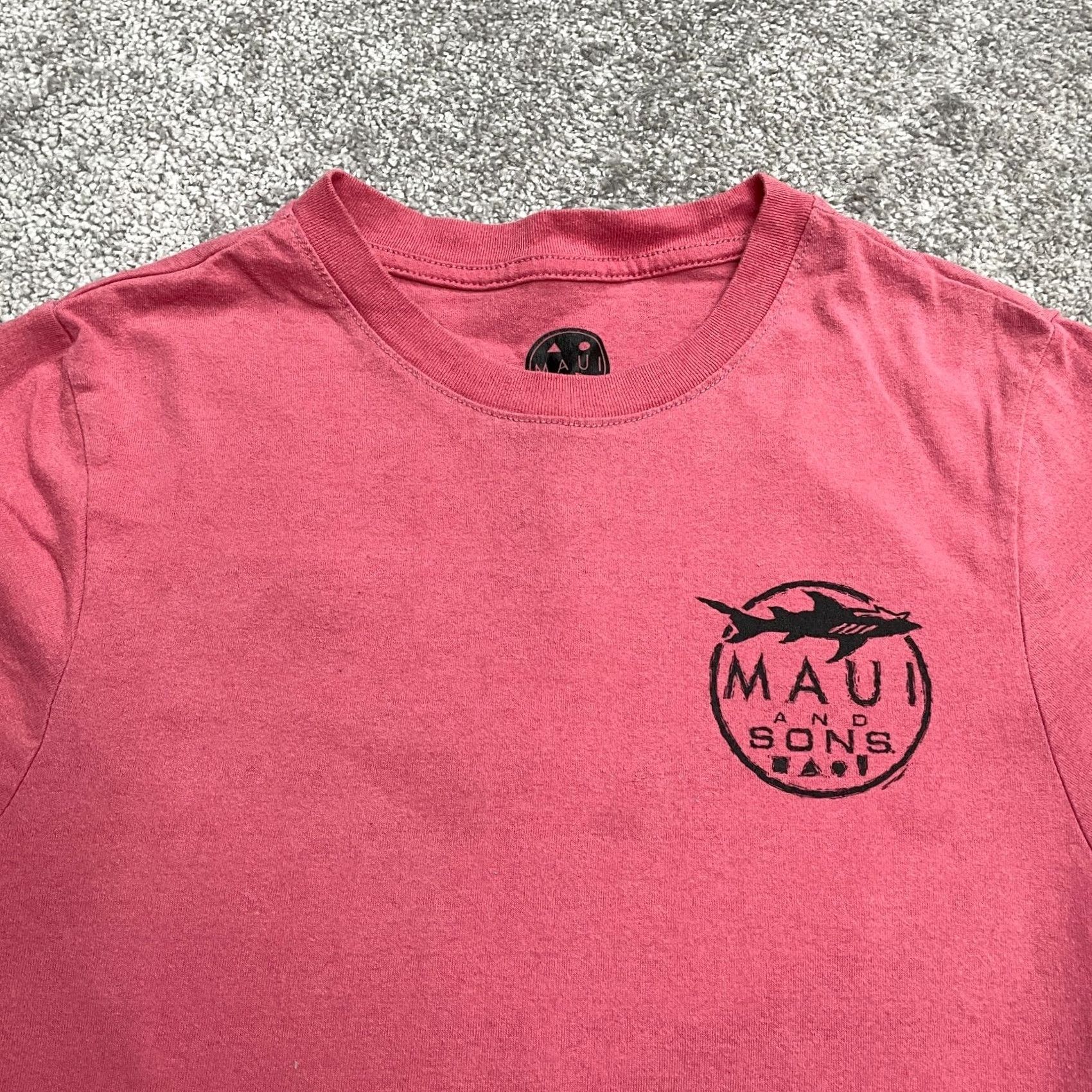 Pinko Maui and Sons T-Shirt Mens Small Pink Crew Neck Short Sleeve Graphic 90s Vintage Tee Size US S / EU 44-46 / 1 - 3 Thumbnail