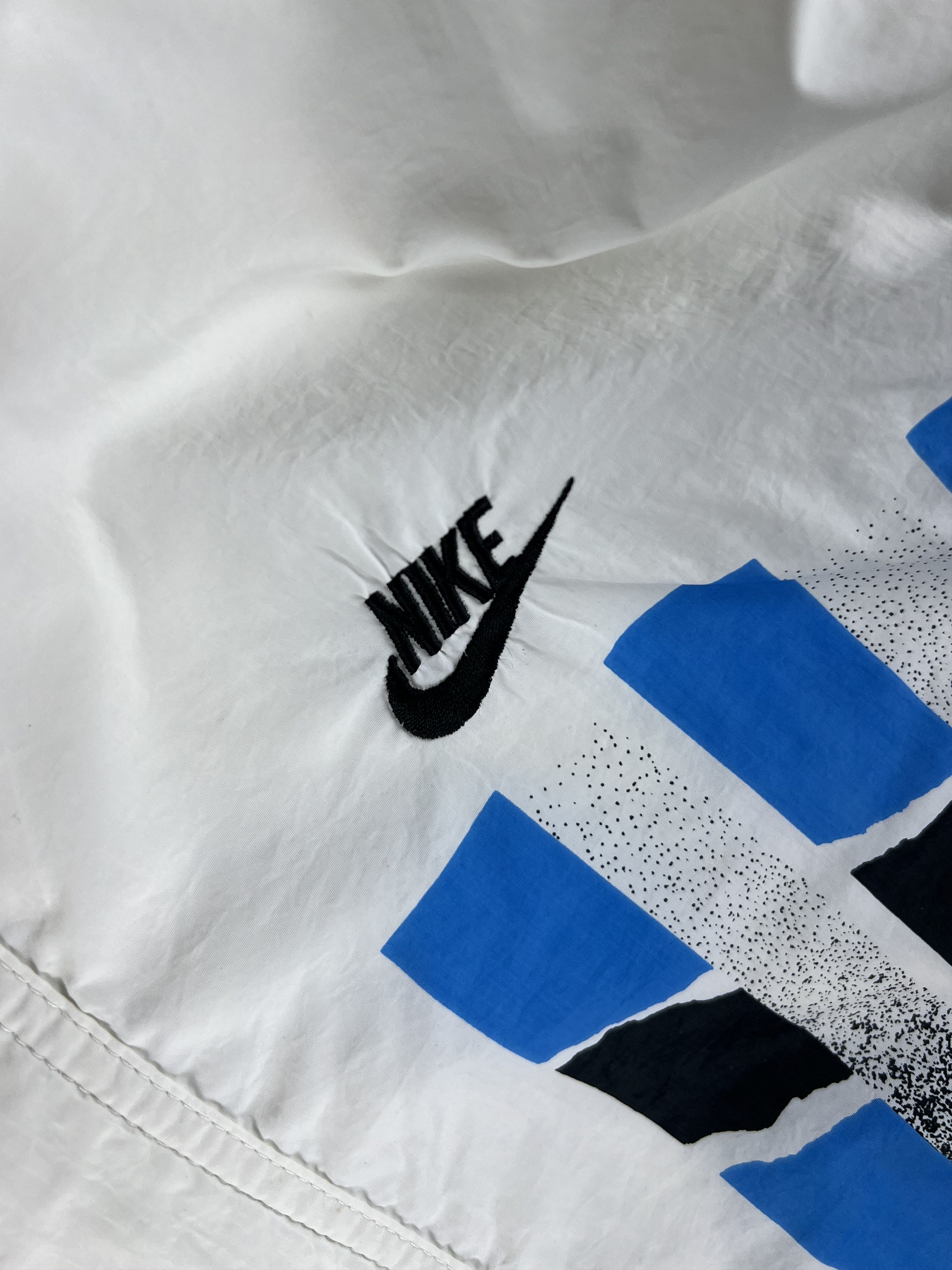 Nike × Vintage Vintage Nike Court Challenge nylon Track Top Jacket Size US L / EU 52-54 / 3 - 3 Thumbnail