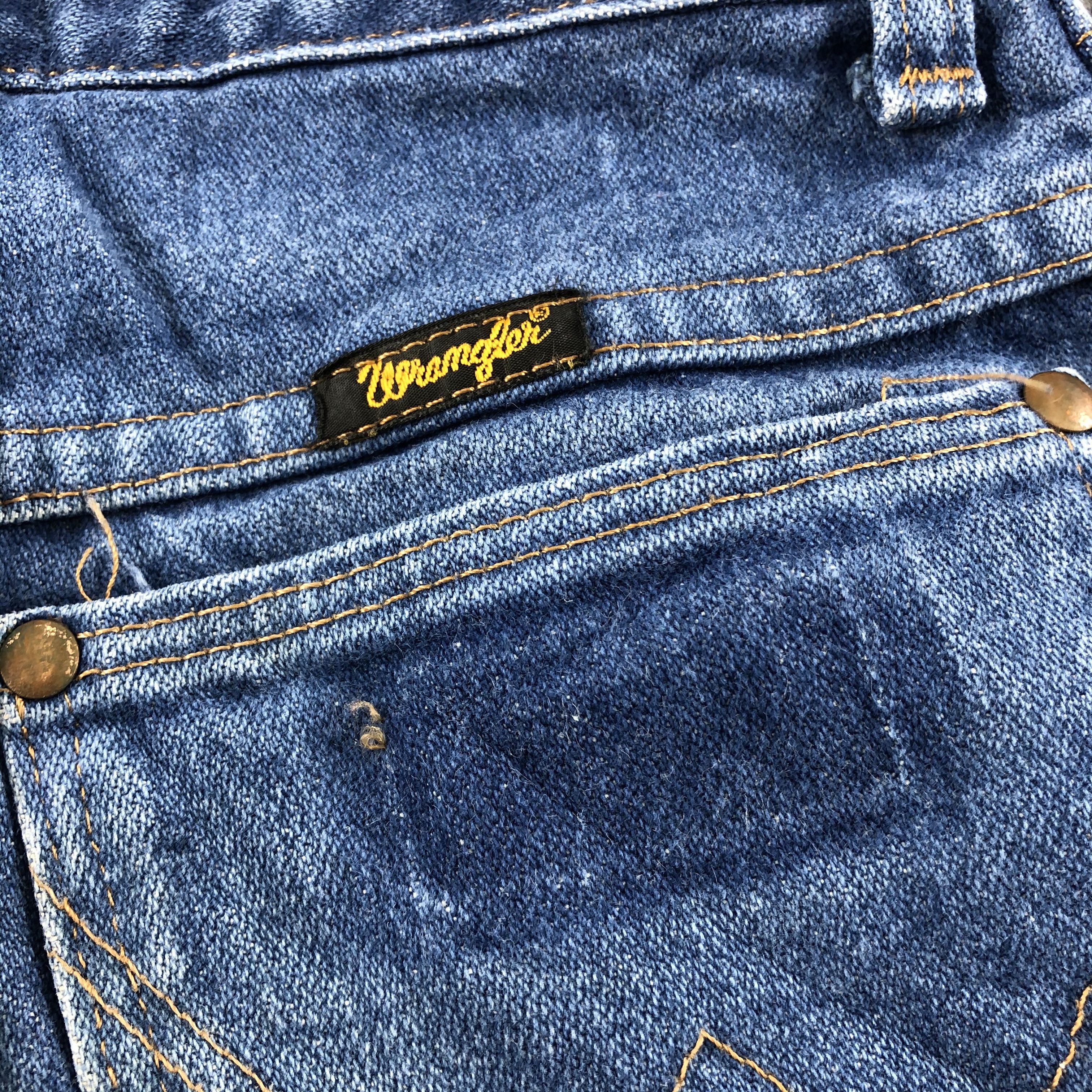 Vintage Vintage Blue Wash Wrangler Jeans-J2597 Size US 26 / EU 42 - 5 Thumbnail