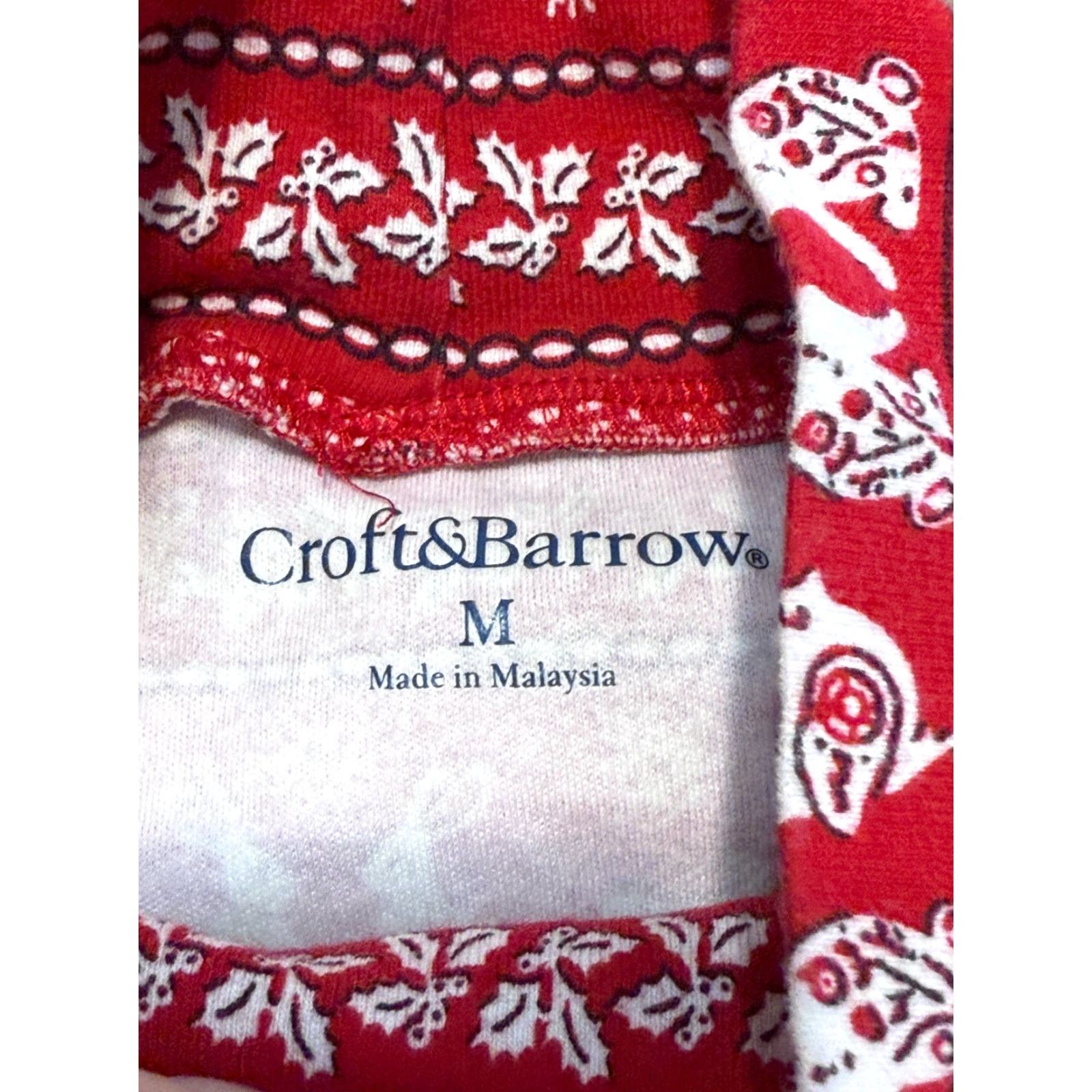 Croft & Barrow Croft & Barrow Shirt Women's Medium Red Long Sleeve Turtleneck Snow Shirt (Croft & Barrow) Size M / US 6-8 / IT 42-44 - 5 Thumbnail