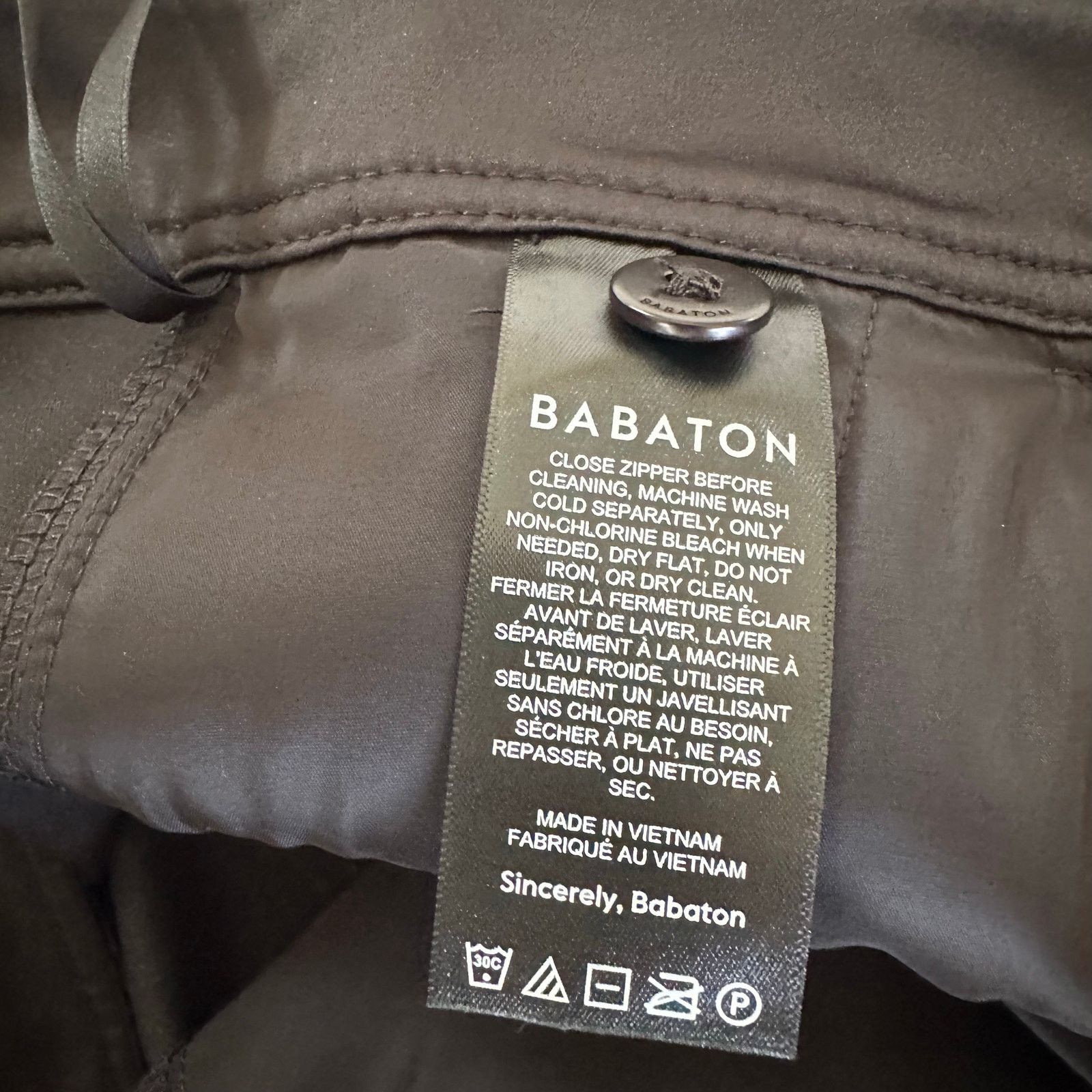 Aritzia Babaton Vegan Leather Command Cropped Pants Black Size 10 Size 32" / US 10 / IT 46 - 9 Thumbnail