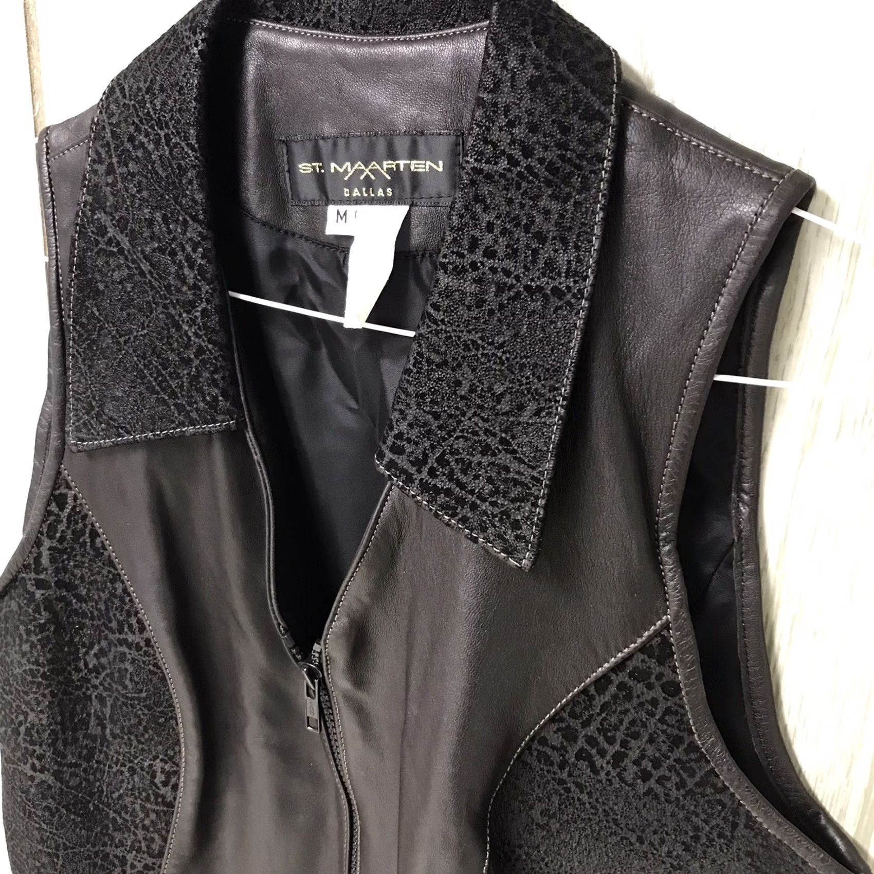 Vintage VINTAGE St Maarten Dallas Women Black Leather Leopard Suede Full Zip Vest USA M Size M / US 6-8 / IT 42-44 - 4 Thumbnail