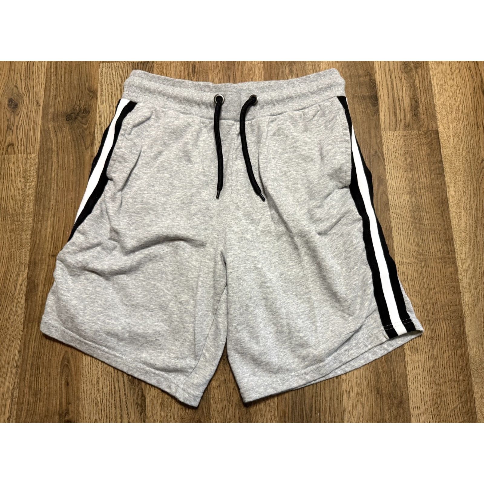 Pro Player Pro Player Shorts Women's Large Activewear Grey Black White Casual Athletic Modern 3 in Inseam Womens Regular Large Grey Black White Pro Player Shorts Size 36" / US 14 / IT 50 - 2 Thumbnail