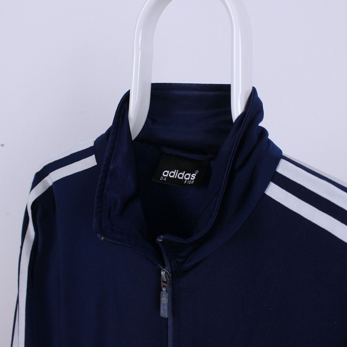 Adidas Vintage Adidas Original Track Top Jacket Size US S / EU 44-46 / 1 - 3 Thumbnail