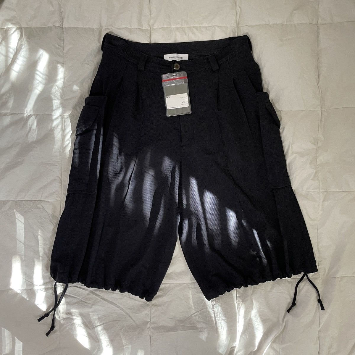 KIKO KOSTADINOV キココスタディノフ 23SS KREUK WIDE SHORTS ワイドショーツ ハーフパンツ ホワイト系 ストライプ  size: Kiko Kostadinov KREUK WIDE SHORTS ハーフパンツ