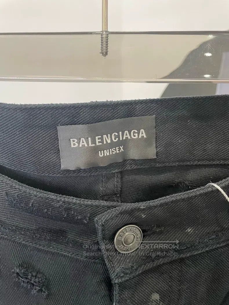 Balenciaga Balenciaga size M Solid Color Distressed Ripped Dirty Loos Size US 27 - 2 Thumbnail
