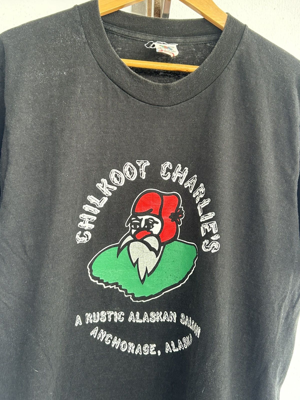 Vintage Chilkoot Charlies Alaska Vintage Black Tee Size US L / EU 52-54 / 3 - 3 Thumbnail