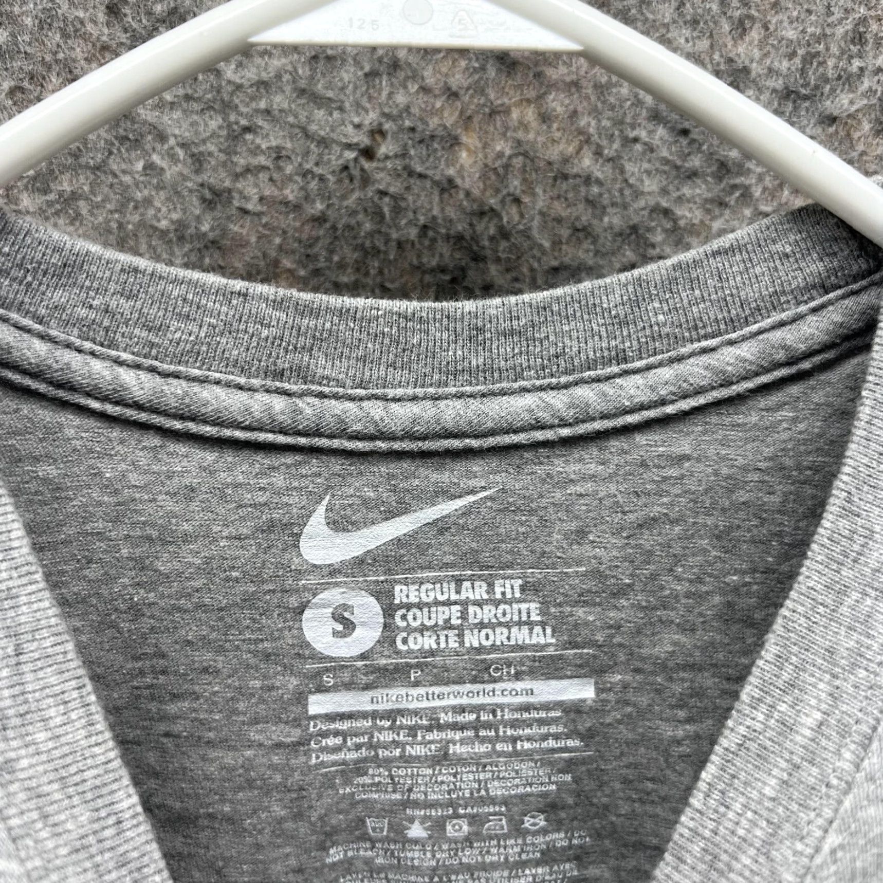 Nike Nike Shirt Men Small Adult Gray Athletic Nike Dri-Fit T-Shirt, Cotton, Short Sleeve, Crew Neck, Logo, Florida Gators, Regular Fit, -87? Size US S / EU 44-46 / 1 - 6 Thumbnail