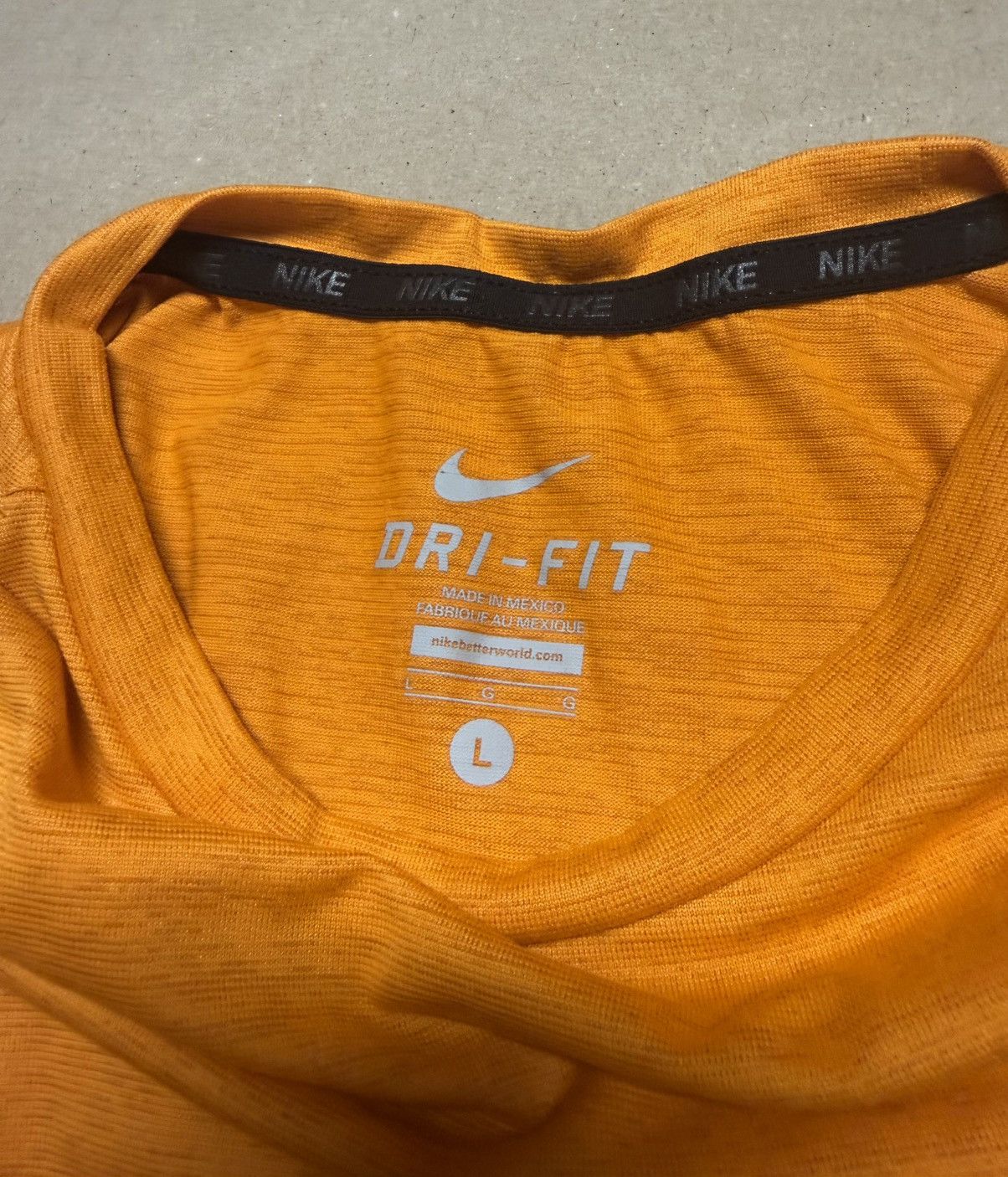 Nike Nike Drifit Tee Yellow workout Shirt Large L Rare! Size US L / EU 52-54 / 3 - 3 Thumbnail