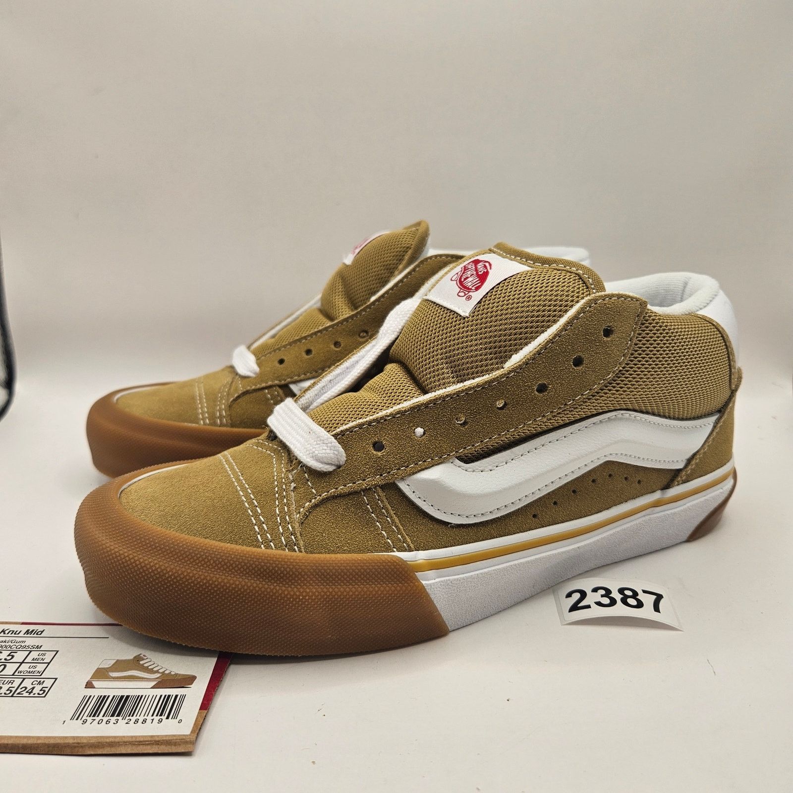 Vans VANS WOMEN'S 8 KNU MID KHAKI GUM SKATEBOARDING SHOES NWOB Size US 8 / IT 38 - 1 Thumbnail
