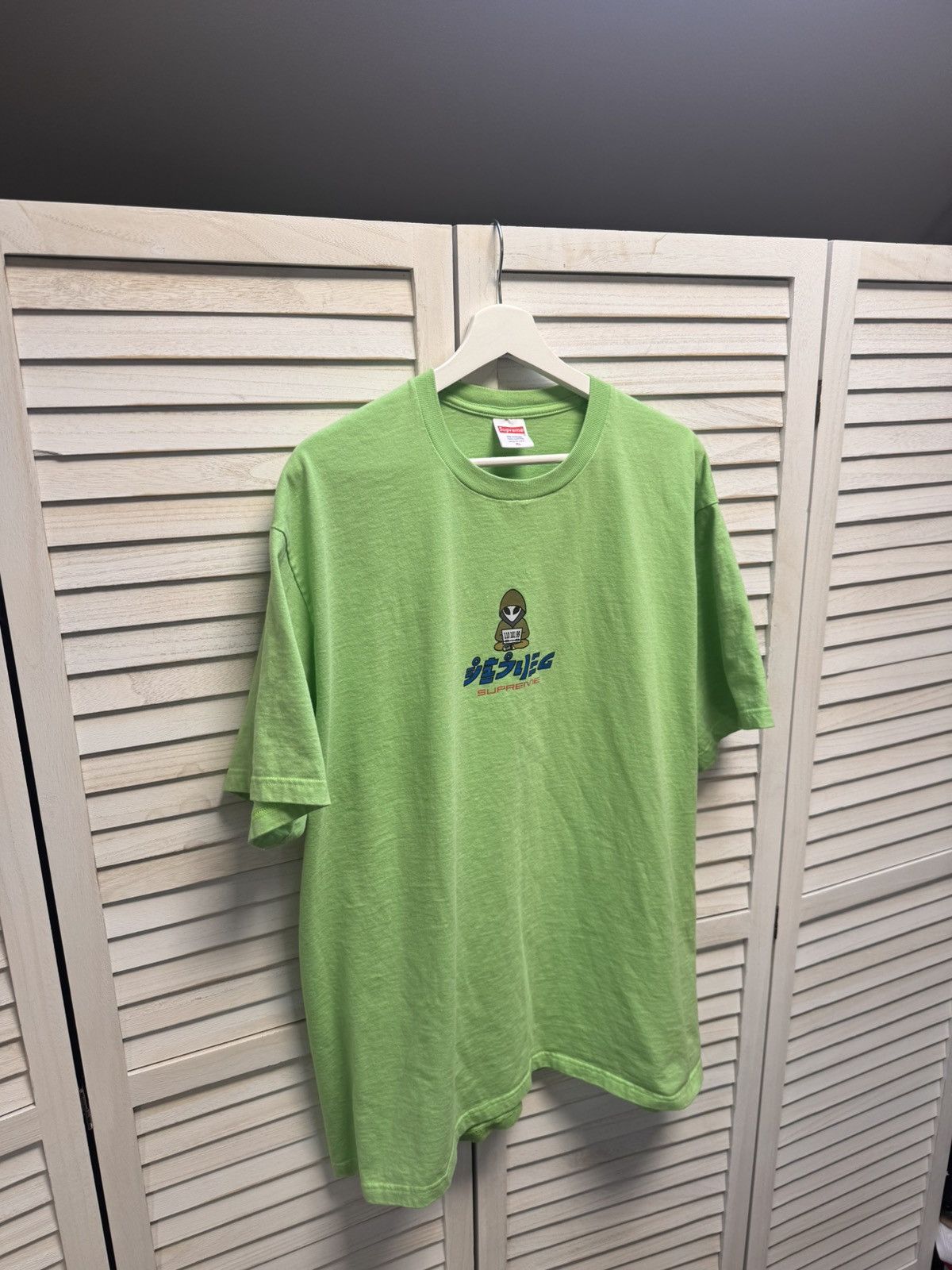 Supreme Men’s Casual Y2K Shirt Supreme Alien Tee Lime Size US XL / EU 56 / 4 - 4 Thumbnail