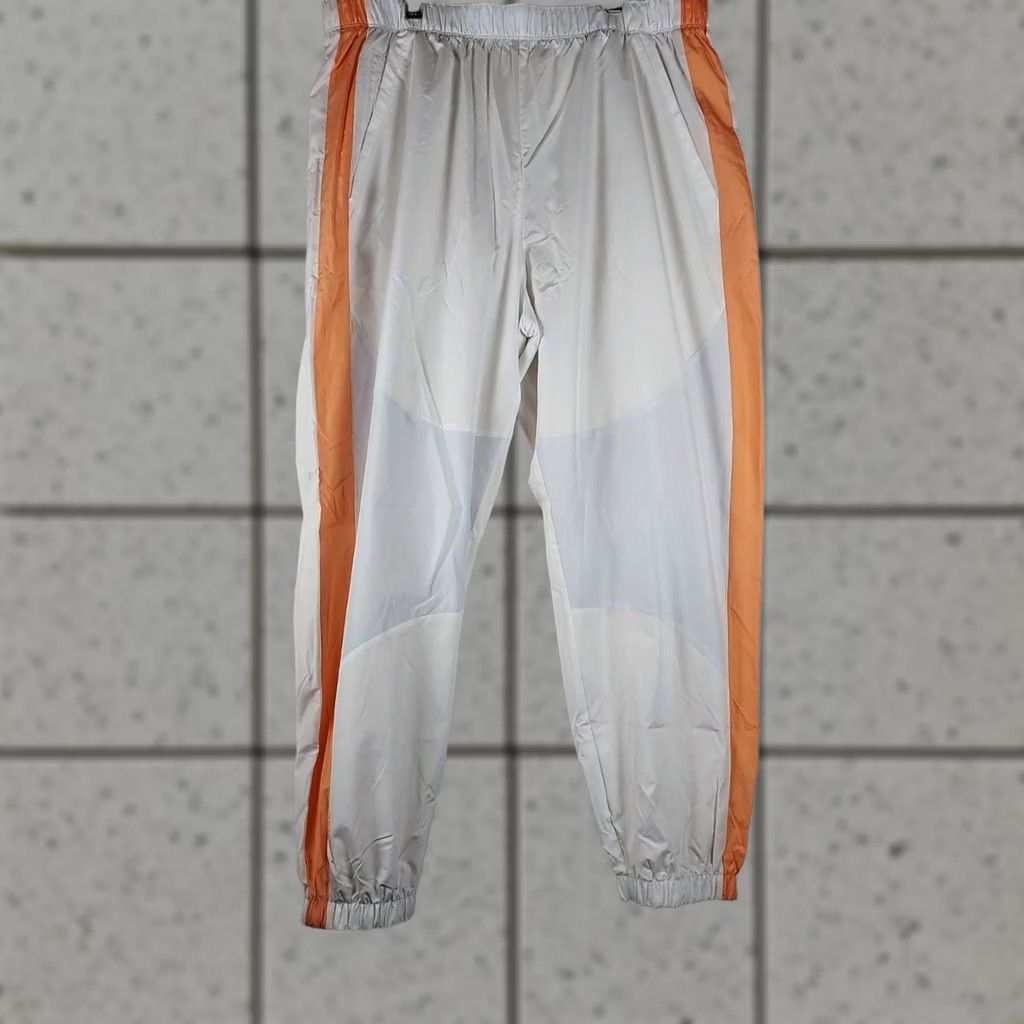 Under Armour VINTAGE Under Armour UA Rush Woven Pants Womens XL White Orange Athletic Track Jogg Size 40" / US 18 - 1 Thumbnail
