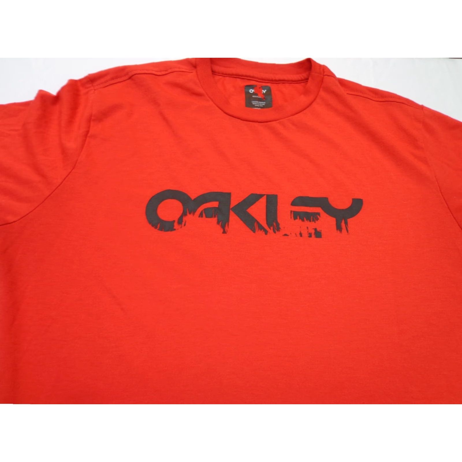 Oakley Oakley Hydrolix Red T-Shirt Size Medium Size US M / EU 48-50 / 2 - 2 Thumbnail