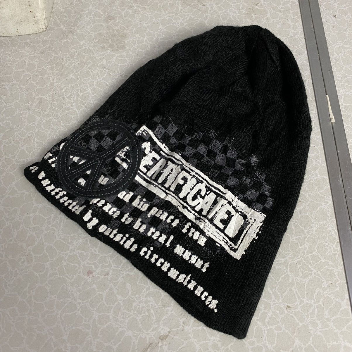 If Six Was Nine × KMRii × Le Grande Bleu (L.G.B.) 2000s y2k peace project words beanie hats Size ONE SIZE - 5 Thumbnail