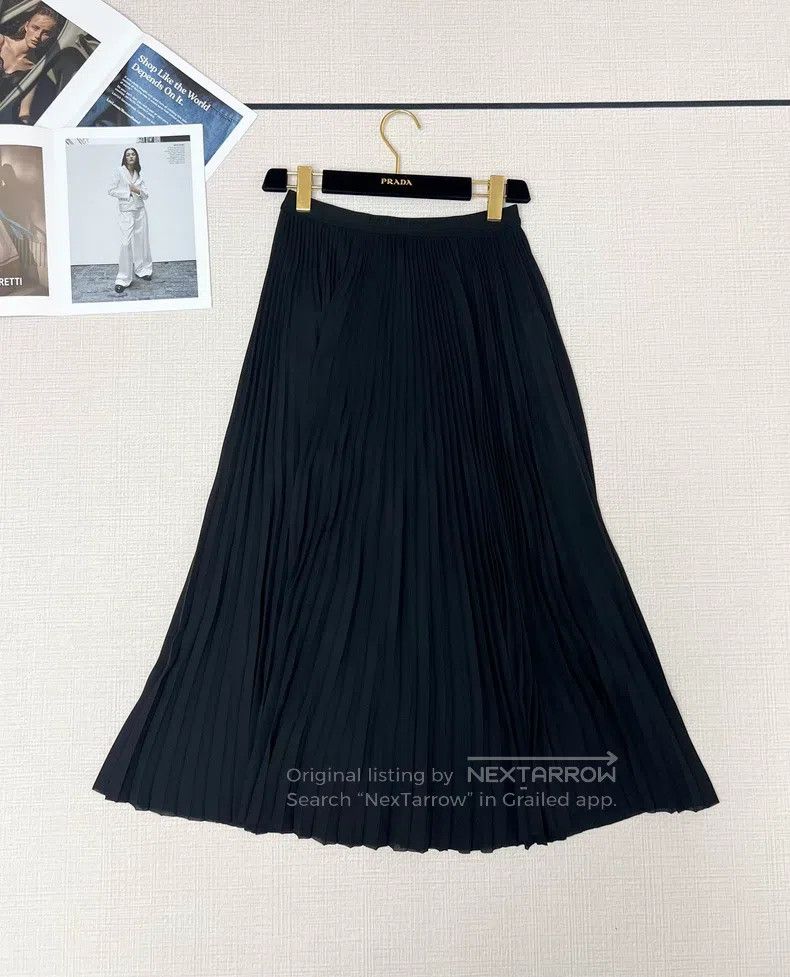 Balenciaga Balenciaga Pleated Skirt Size 39" - 1 Thumbnail