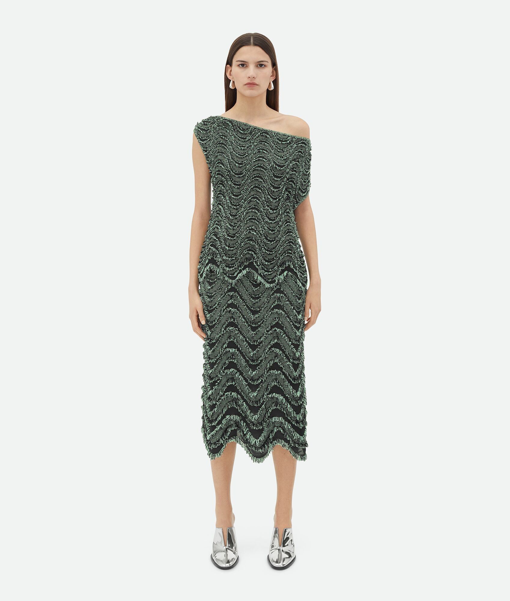 Bottega Veneta o1bcso1str0725 Textured Viscose Skirt With Weaved Fringes Size 28" / US 6 / IT 42 - 4 Thumbnail