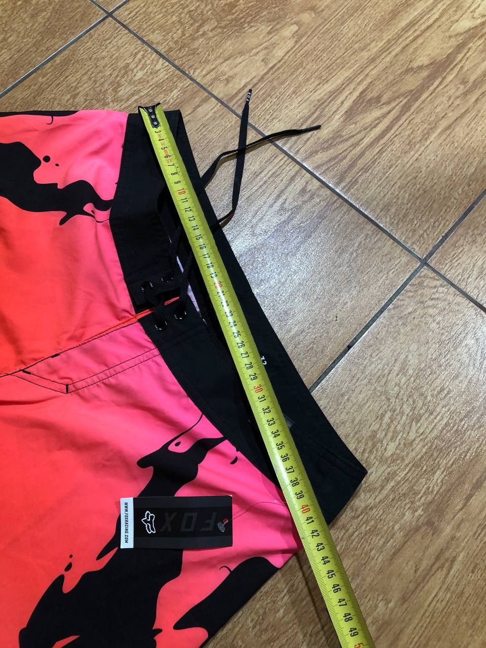 Fox Racing Fox‎ Racing Board Shorts Men Neon Black Flame Logo Size US 32 / EU 48 - 18 Thumbnail