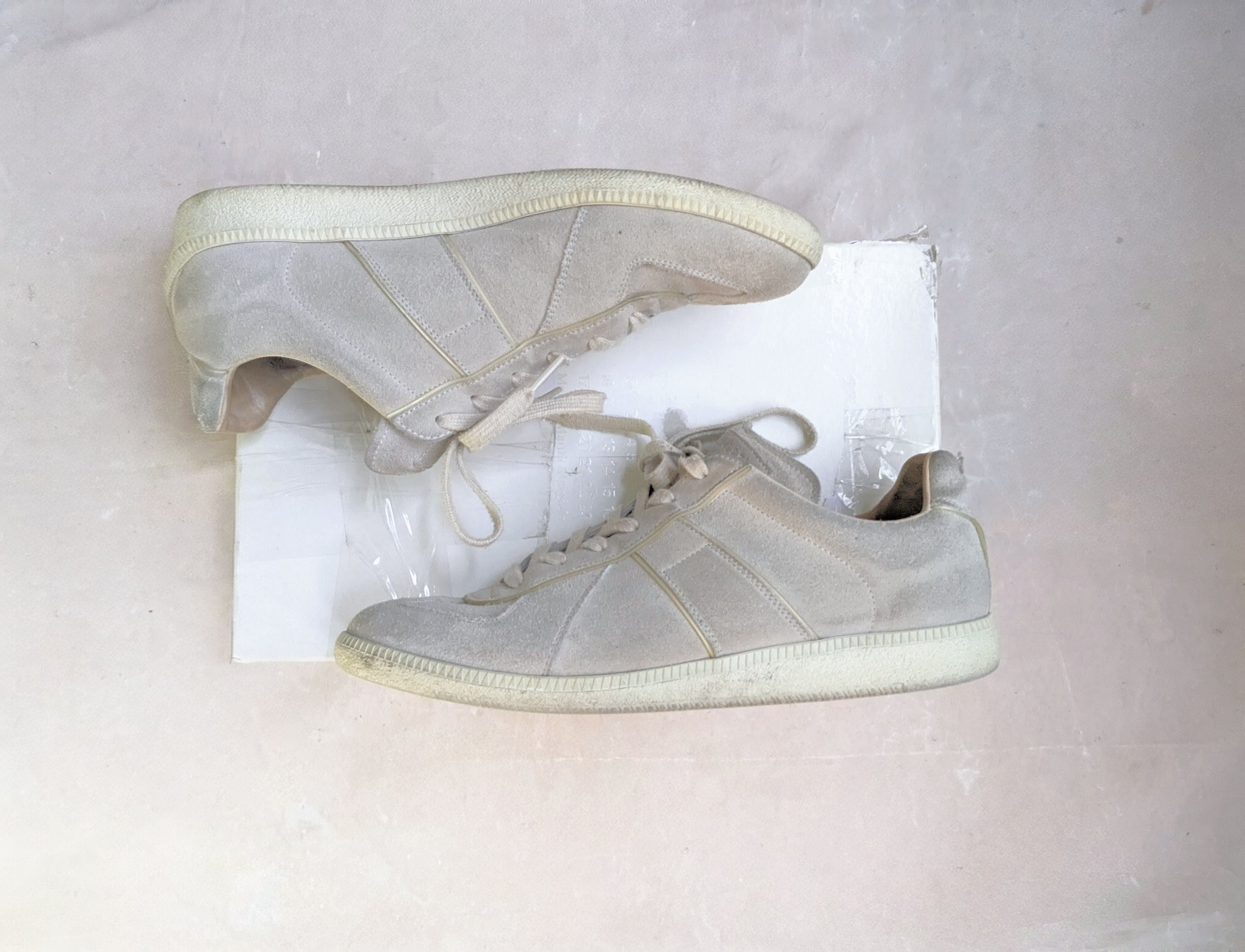 Maison Margiela Maison Margiela Replica Sneaker Size US 9 / EU 42 - 1 Thumbnail