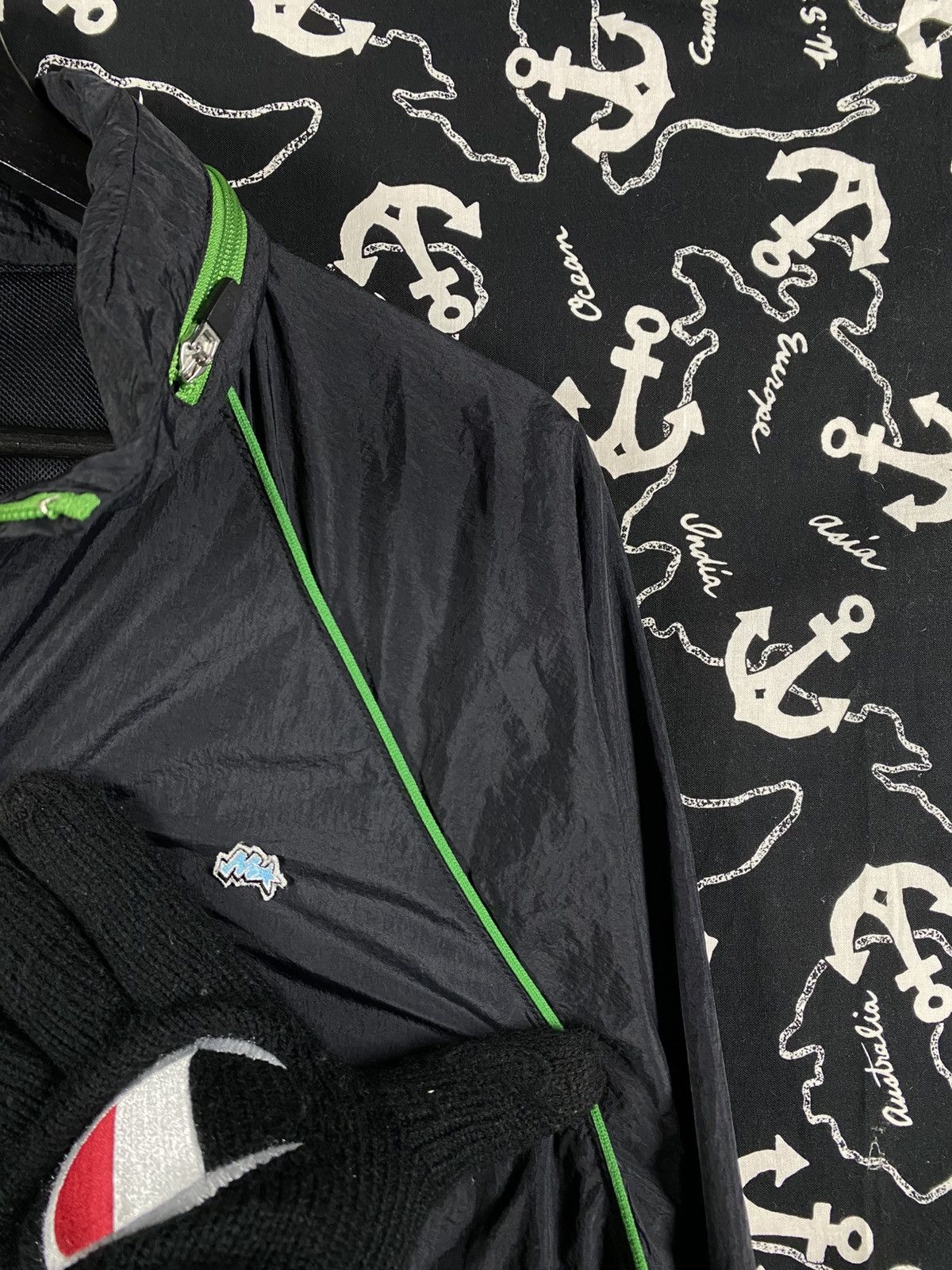 Japanese Brand Vintage Mackdaddy Nylon Windbreaker Black Green Piping Size US L / EU 52-54 / 3 - 6 Thumbnail