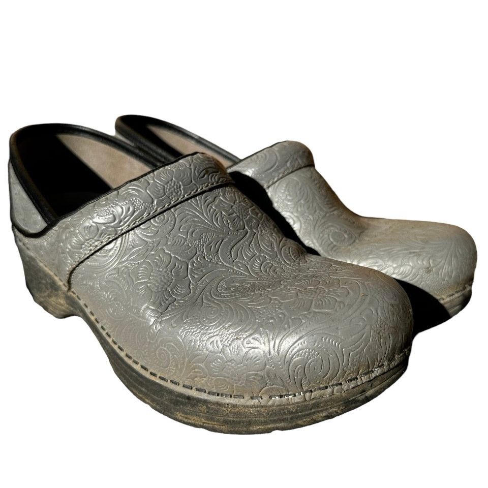 Dansko Dansko Professional Tooled Clog Round Slip Leather Gray 7.5 Size US 7.5 / IT 37.5 - 2 Thumbnail