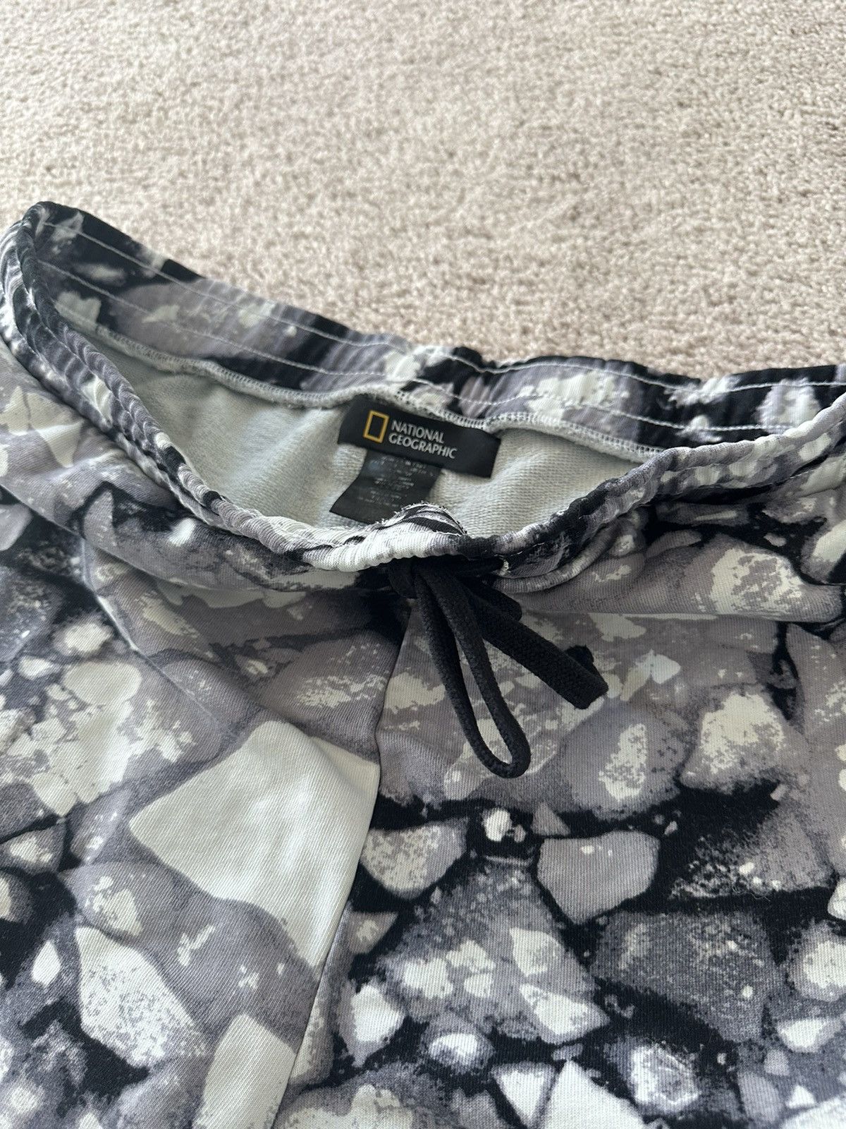 Other National Geographic Sweatpants Size US 35 - 2 Thumbnail