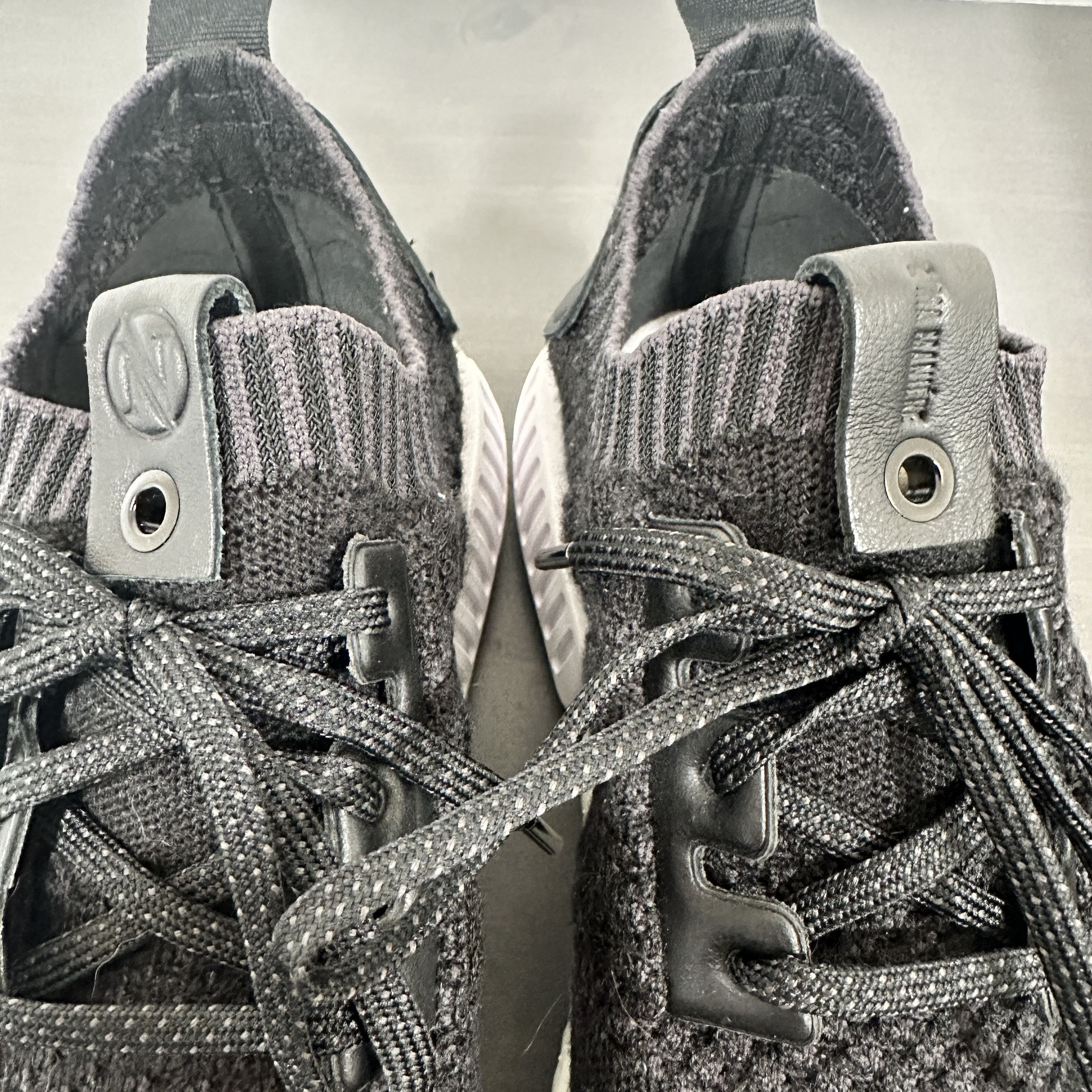 Adidas adidas x A Ma Maniere x Invincible NMD R2 S.E. US 7.5 VNDS Size US 7.5 / EU 40-41 - 6 Thumbnail