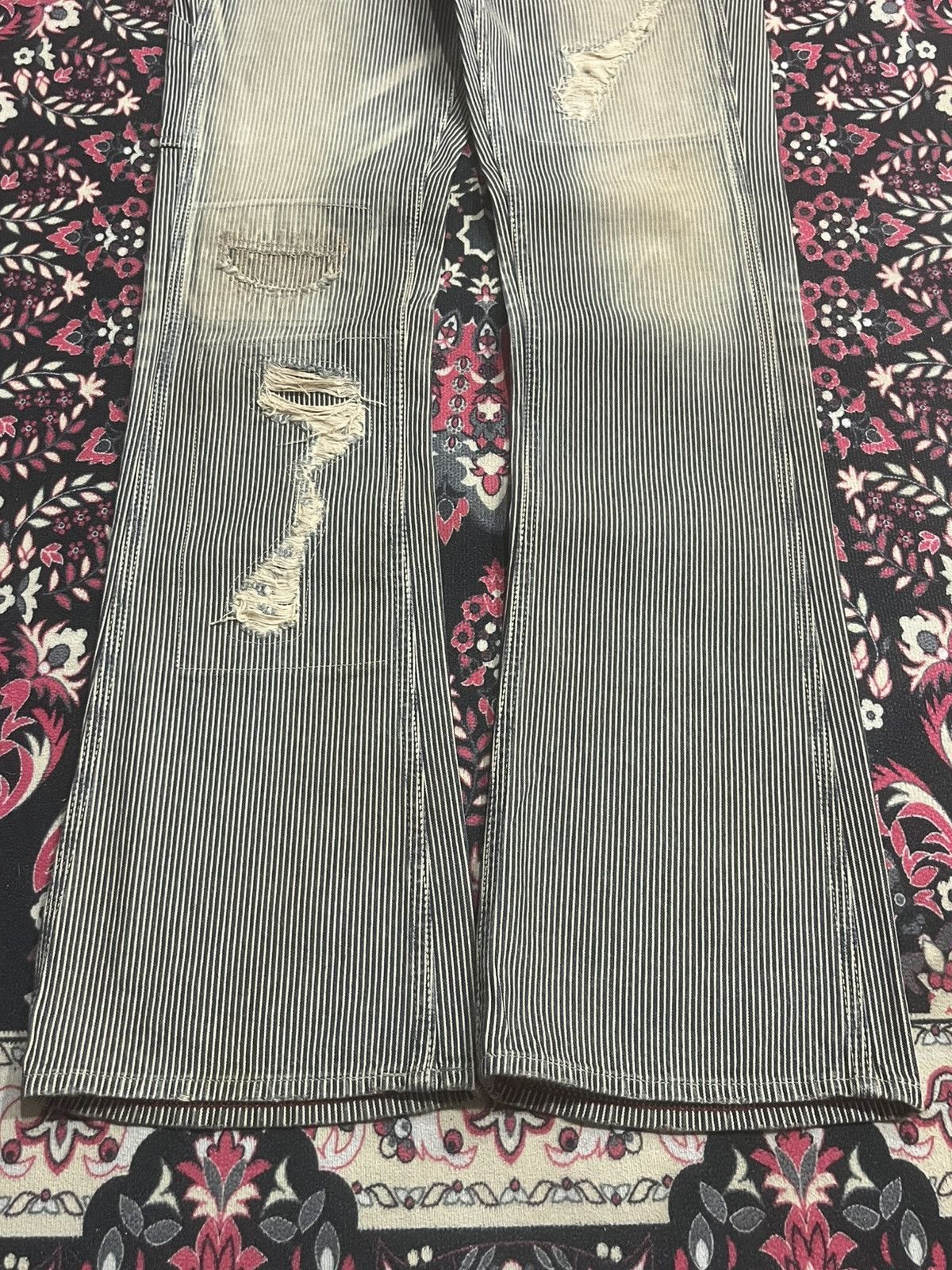 Japanese Brand American Varosh Pinstripe Double Knee Ripped Flared Jeans Size 28" / US 6 / IT 42 - 9 Thumbnail