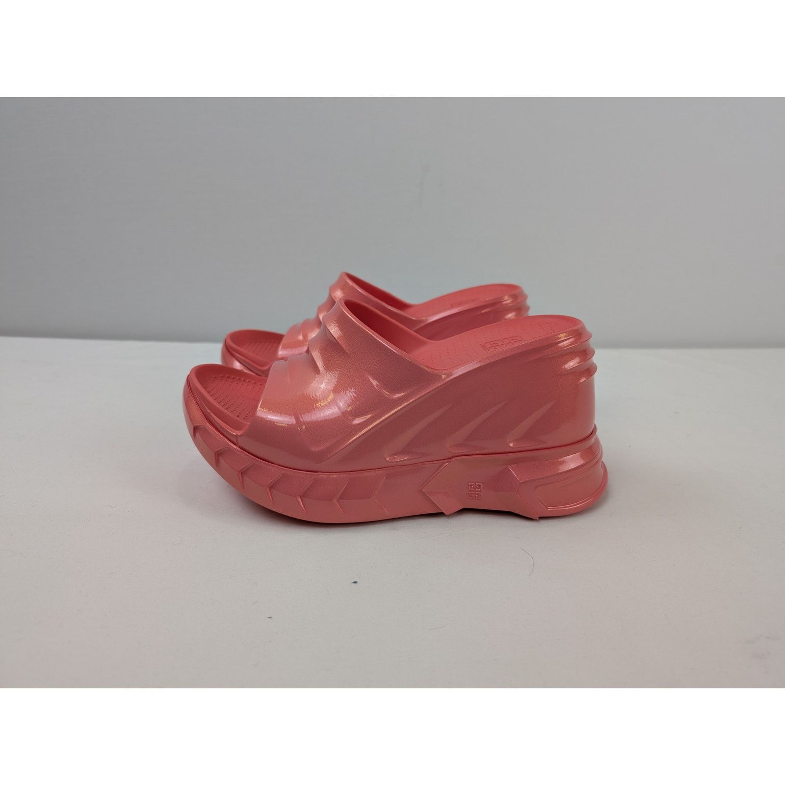 Givenchy o1rshd1 Marshmallow Sandals in Coral Size US 7 / IT 37 - 11 Thumbnail