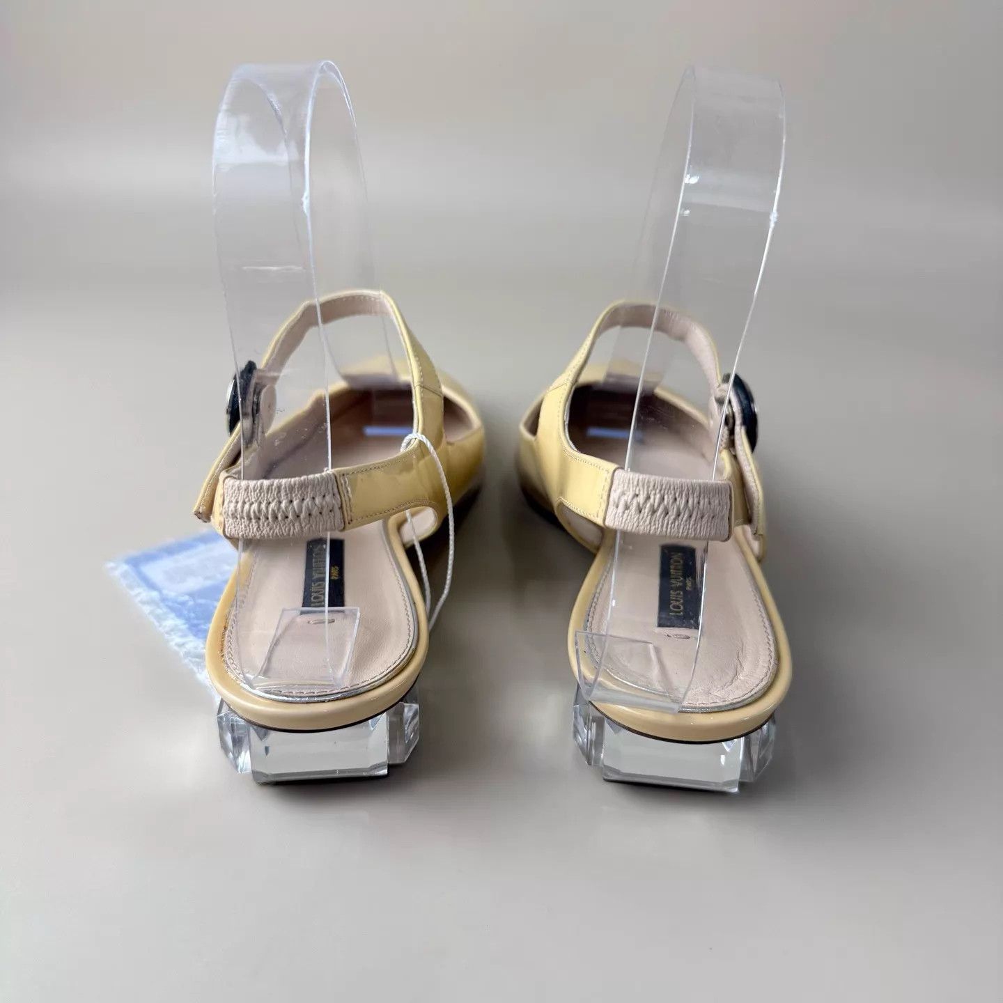 Louis Vuitton LV Cream Yellow Strap Sandals Gold Logo EU35.5 MINT Size US 5 / IT 35 - 3 Thumbnail