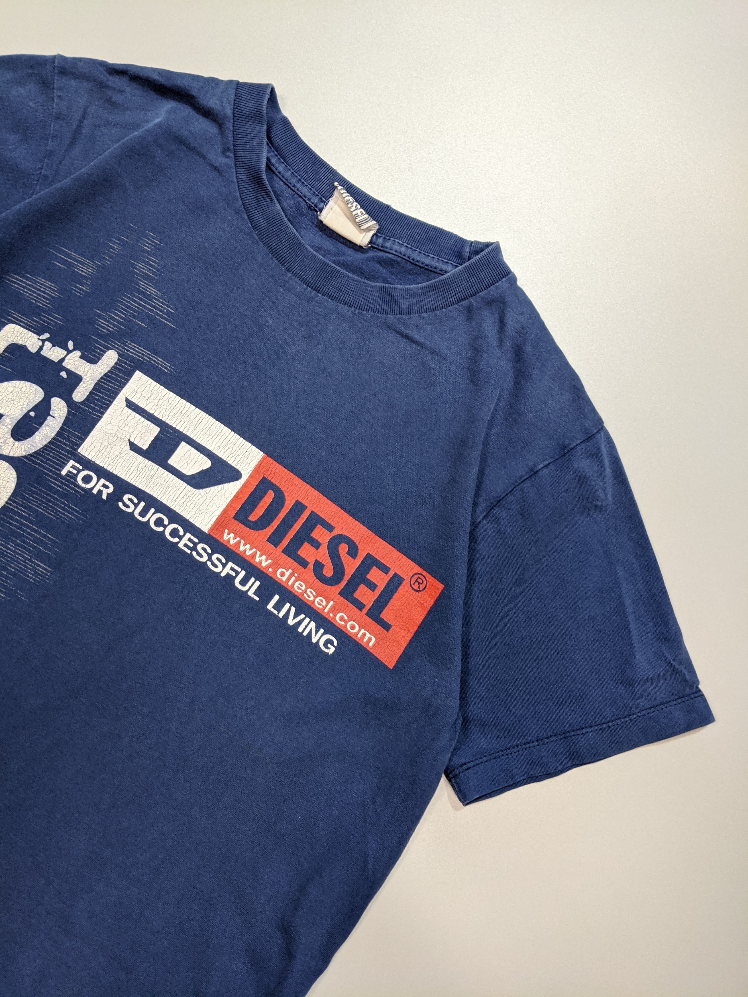 Diesel × Vintage DIESEL Vintage Shabby Women's Blue T-Shirt With Large Logo Size S / US 4 / IT 40 - 3 Thumbnail