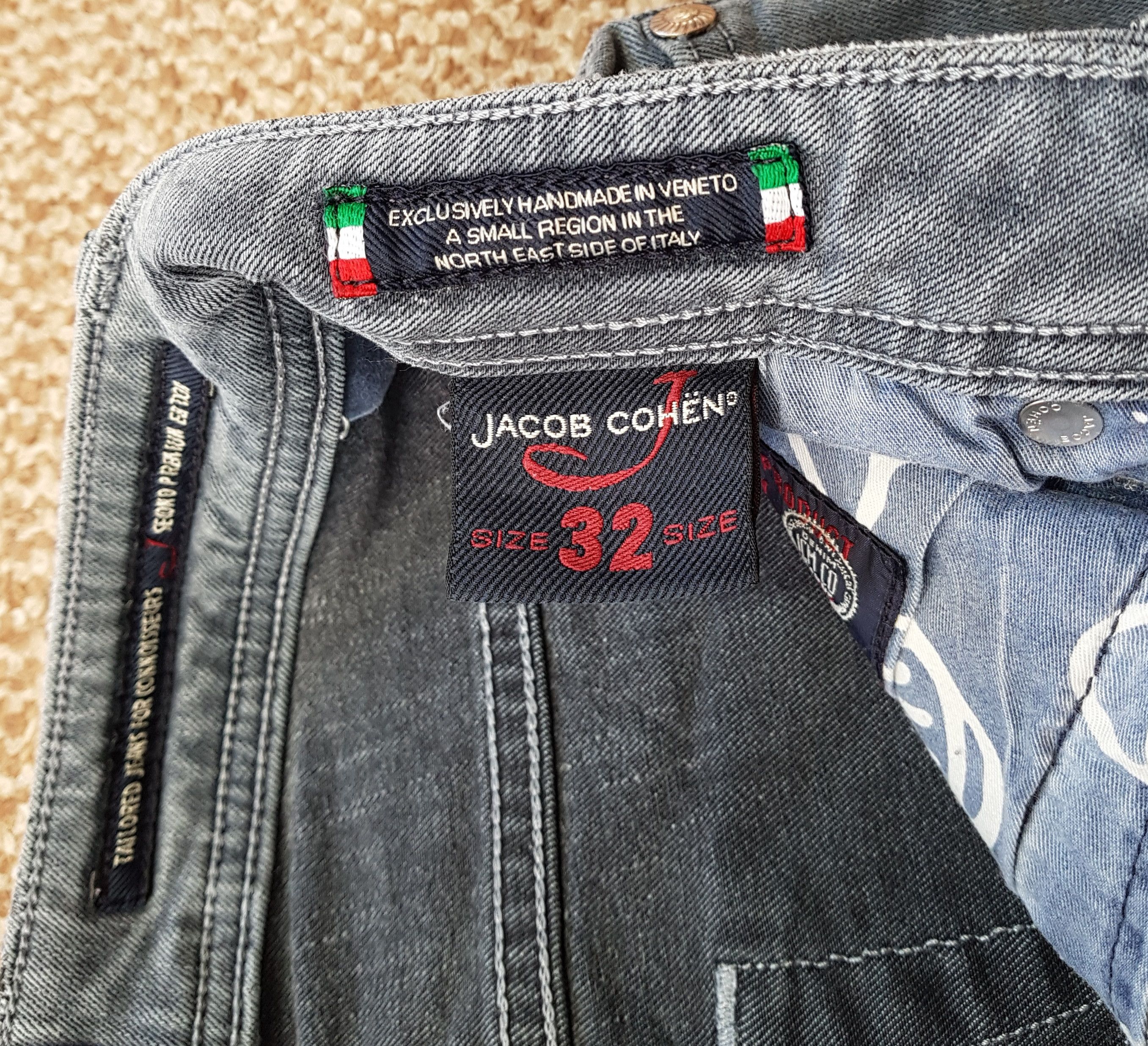 Jacob Cohen Jacob Cohen J688 Comf Denim Jeans made in Italy sz W32 Size US 32 / EU 48 - 12 Thumbnail