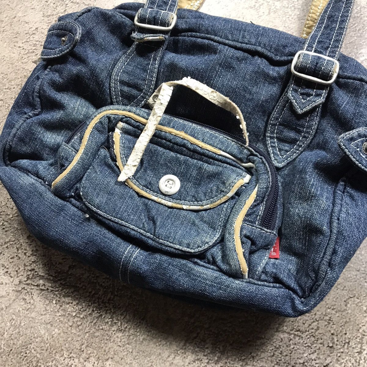 Vintage Vintage Y2K Baggy Crossbody Bag Japanese Streetwear Logo OS Size ONE SIZE - 3 Thumbnail