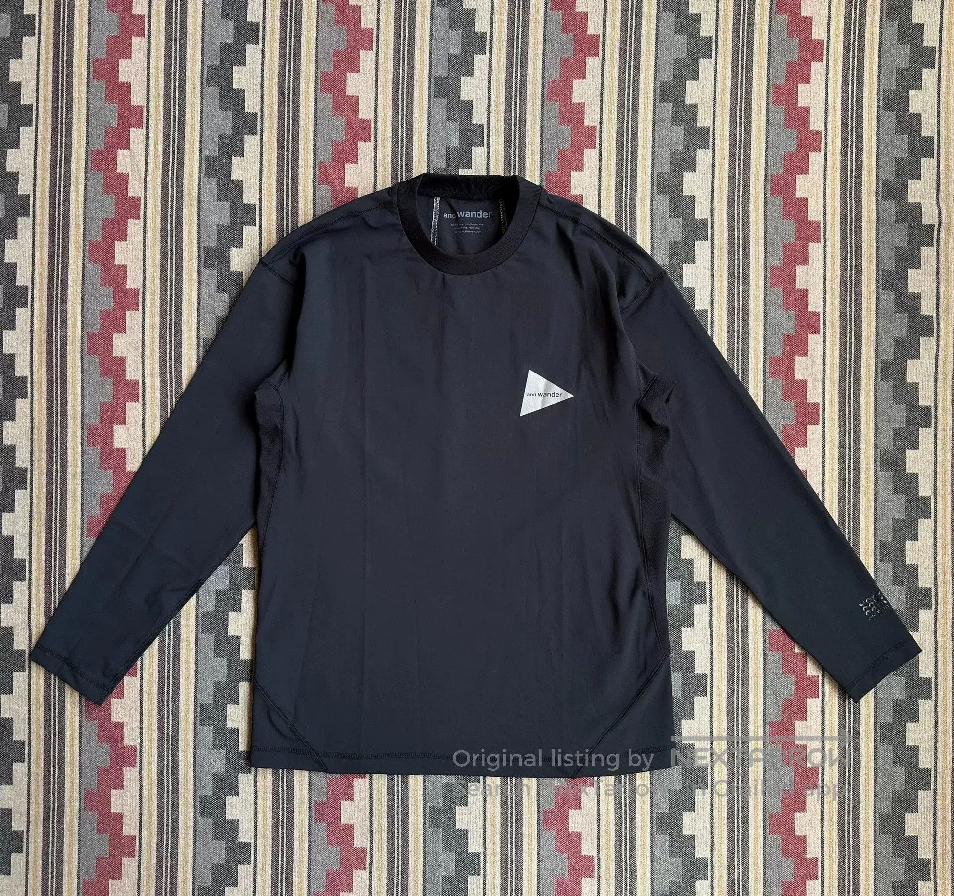 And Wander and wander Rush Guard Long Sleeve T-shirt. Size US M / EU 48-50 / 2 - 1 Thumbnail