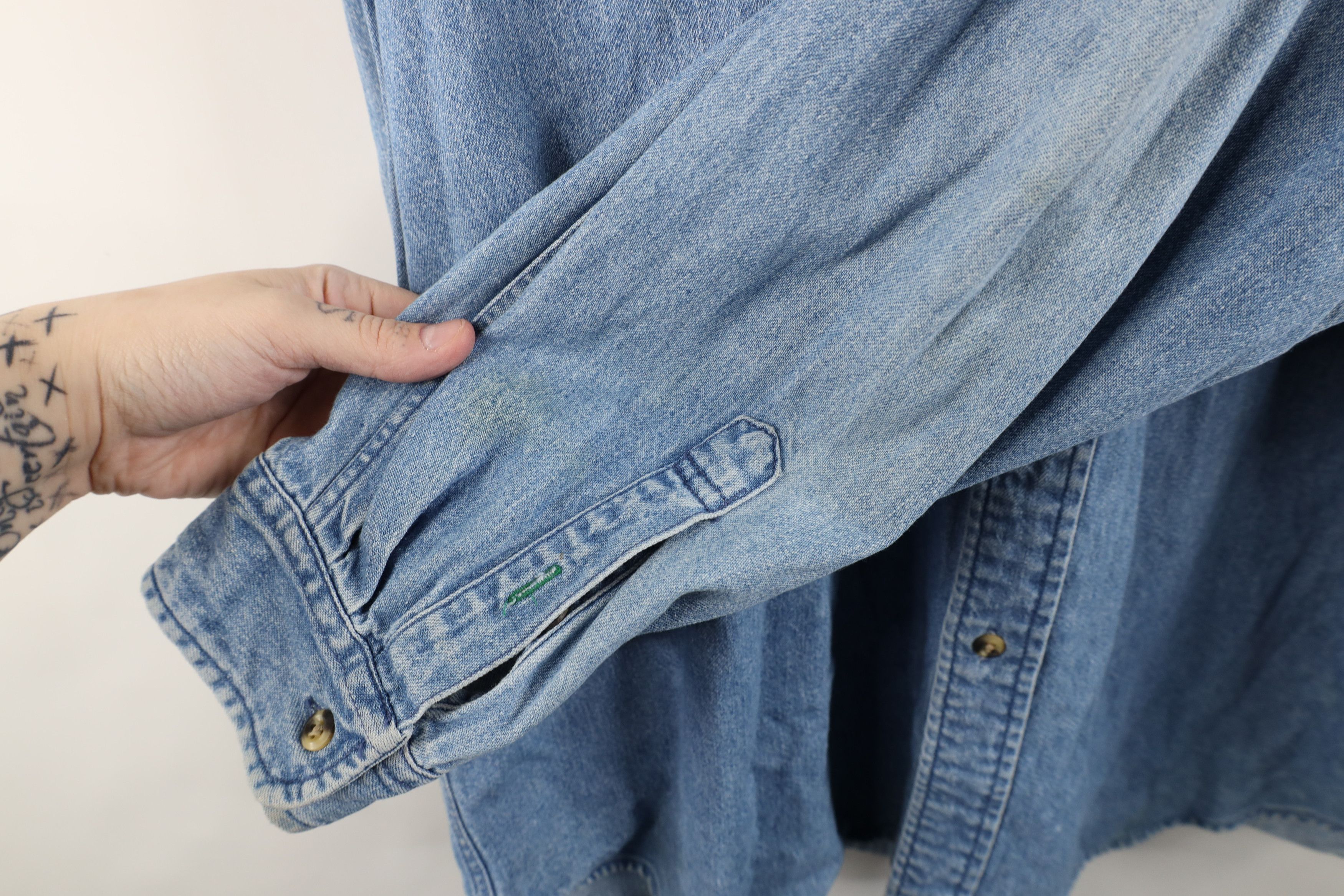 Tommy Hilfiger × Vintage Vintage 90s Tommy Hilfiger Board Denim Jean Button Shirt Size US XL / EU 56 / 4 - 7 Thumbnail