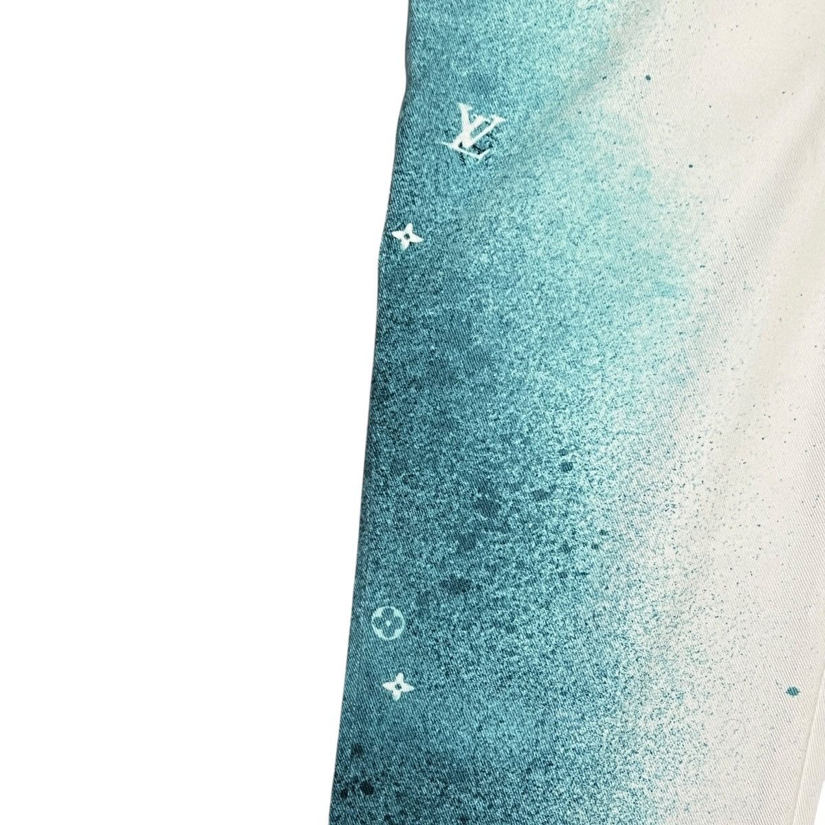 Louis Vuitton LOUIS VUITTON 2023SS Spray Printed LV Logo Denim Pants Size US 34 / EU 50 - 2 Thumbnail