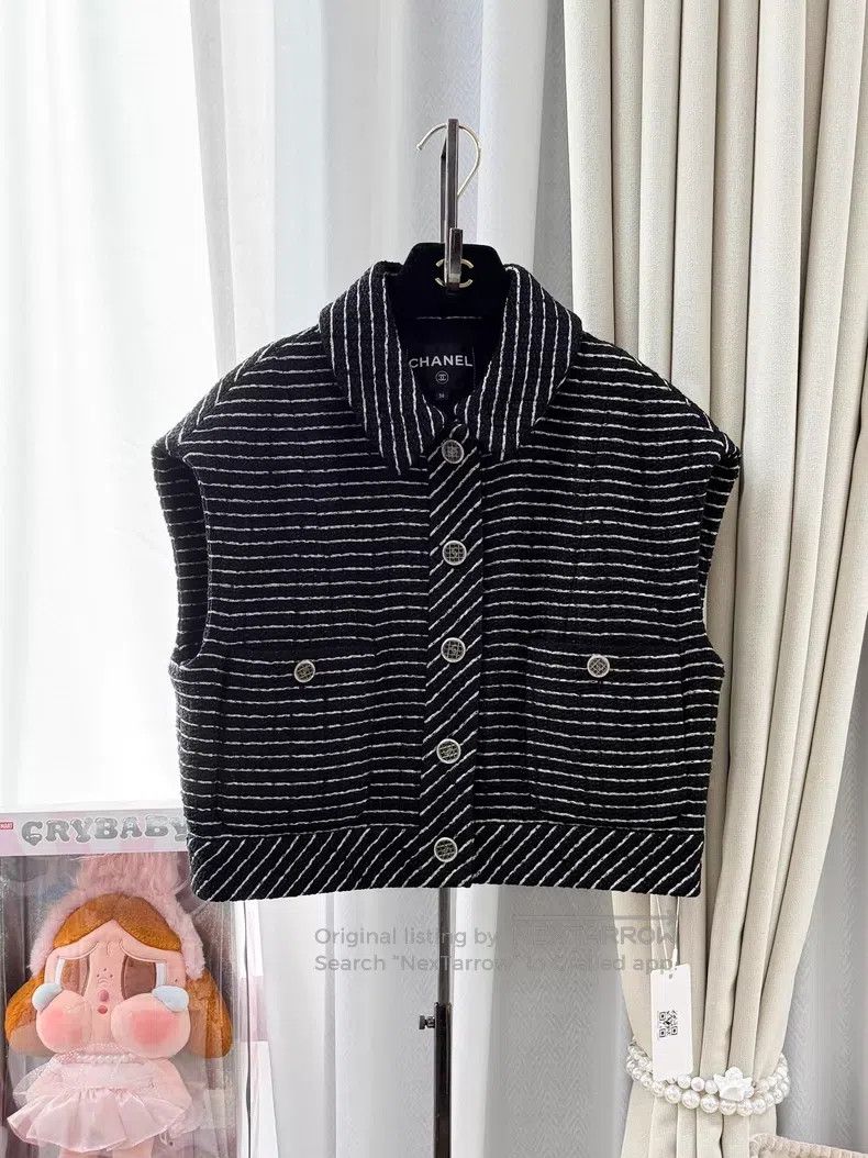 Chanel Chanel Thin flash sleeveless vest jacket Size XS / US 0-2 / IT 36-38 - 1 Thumbnail