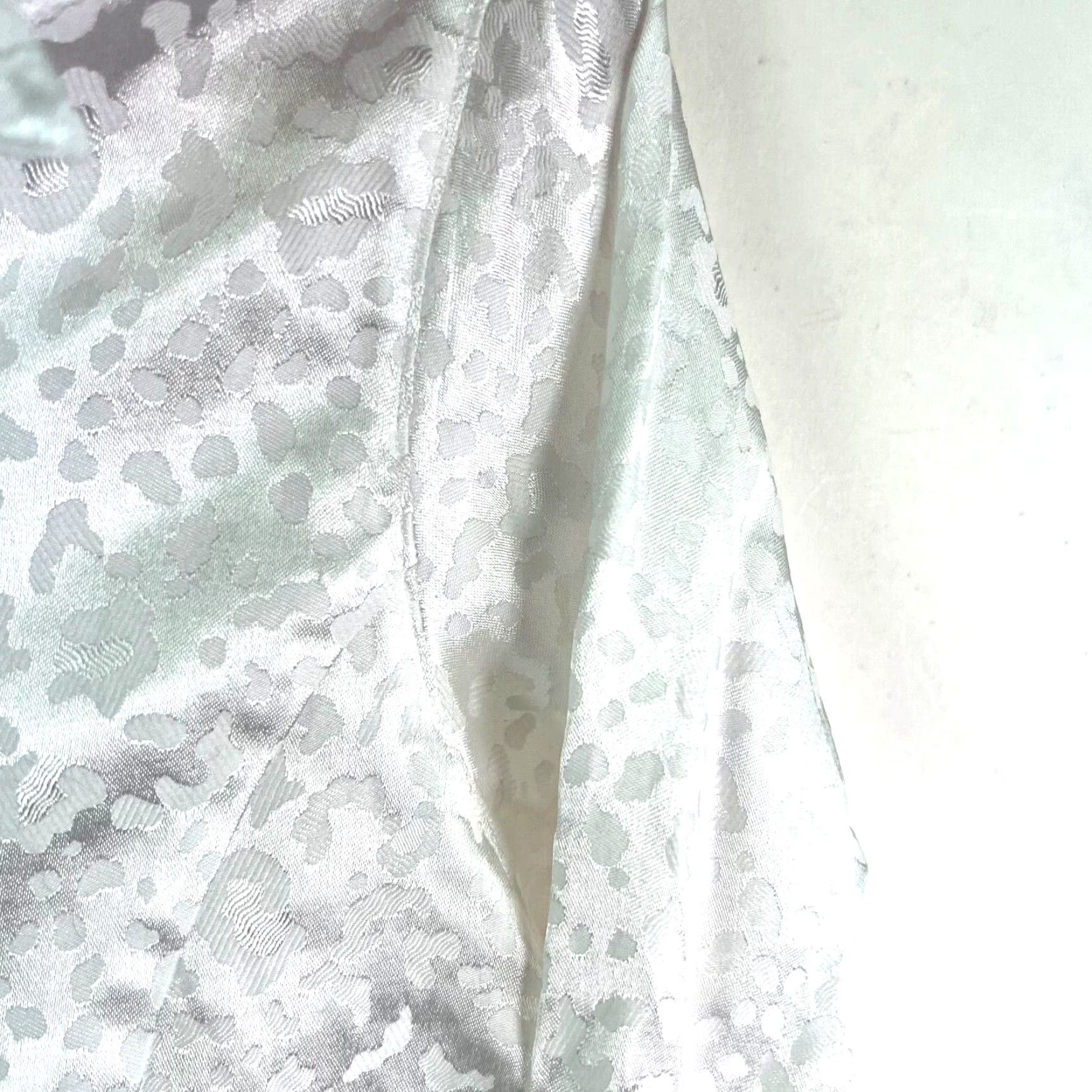Vintage Wrinkle Free Leopard Print Button-Up Shirt Womens Size 10P White Size L / US 10 / IT 46 - 2 Thumbnail