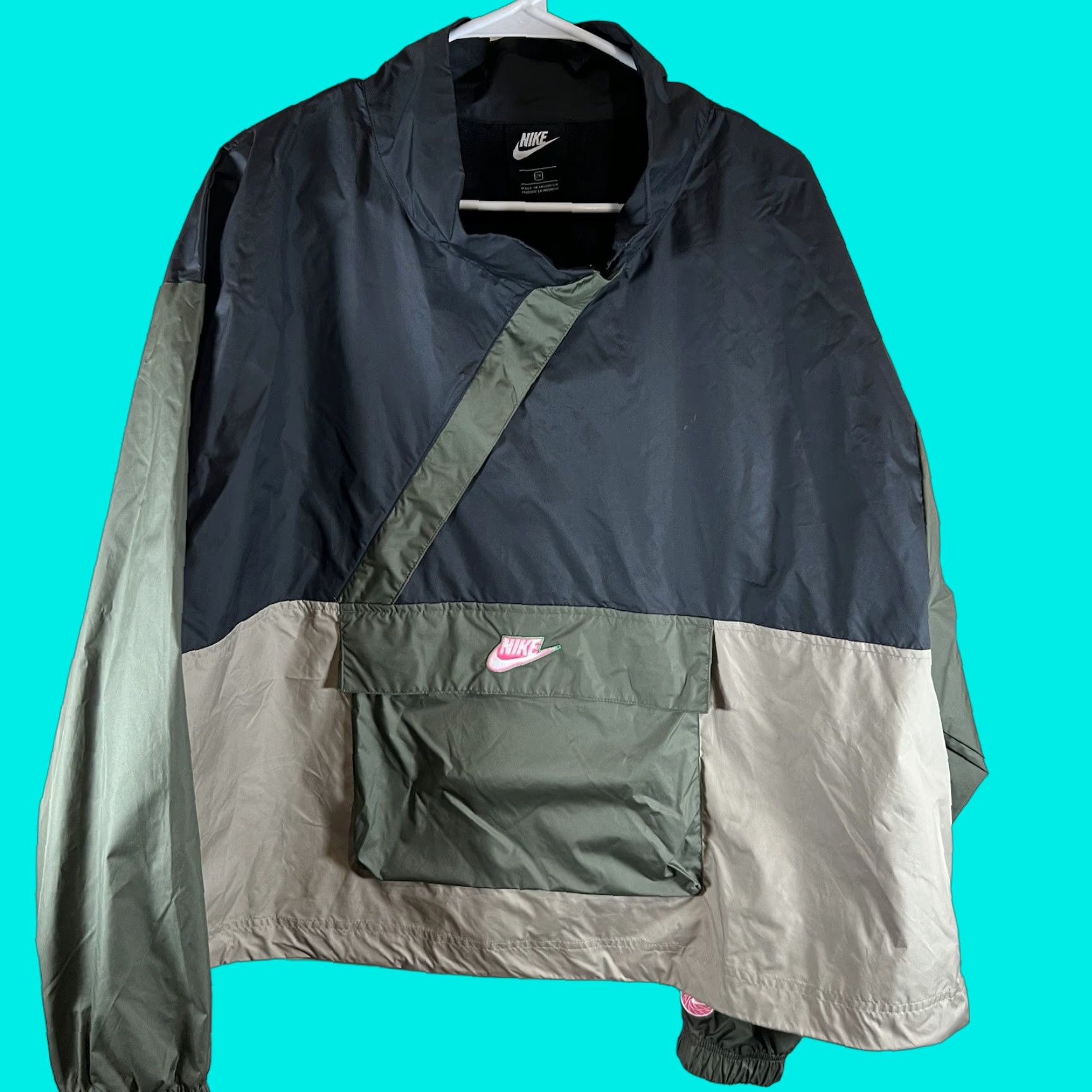 Nike Nike Plus Pullover Jacket Unisex Adults 2XL Light Shell Khaki/Tan/Black Big & Tall Womens Mens Size XXL / US 16-18 / IT 52-54 - 1 Thumbnail