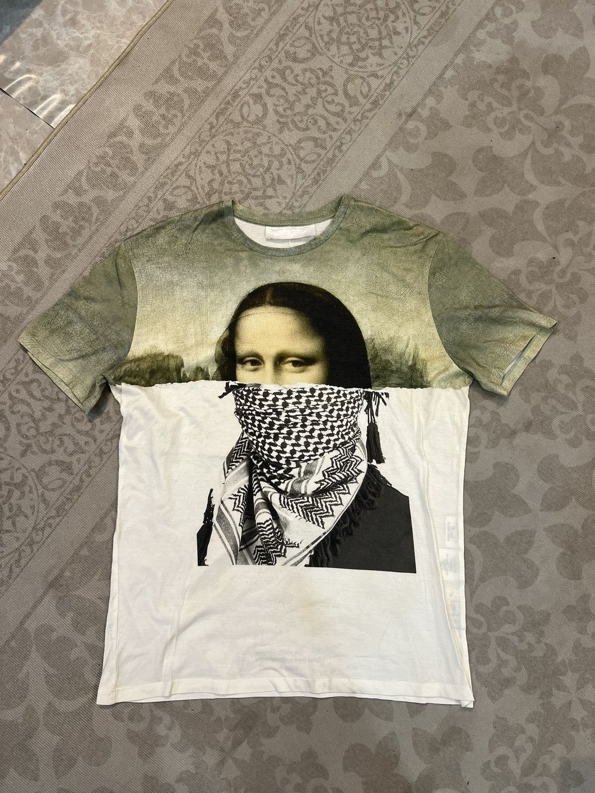 Neil Barrett Da Vinci Kefiah Tshirt Size US M / EU 48-50 / 2 - 1 Thumbnail