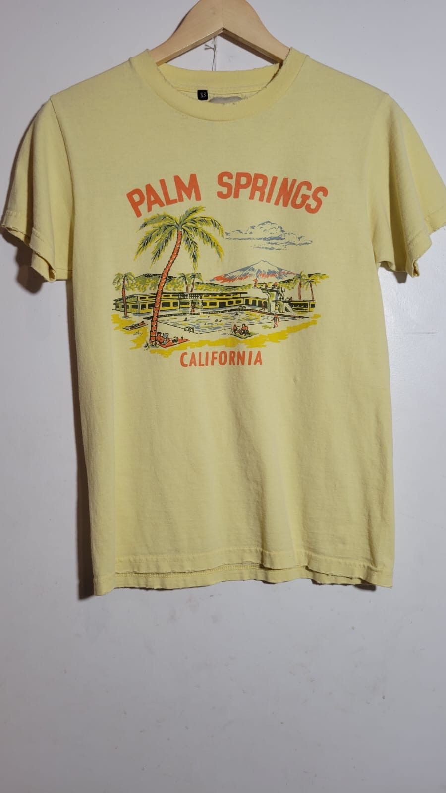 Image of Gallery Dept. Palm Springs T-Shirt Yellow, Men's (Size XS)