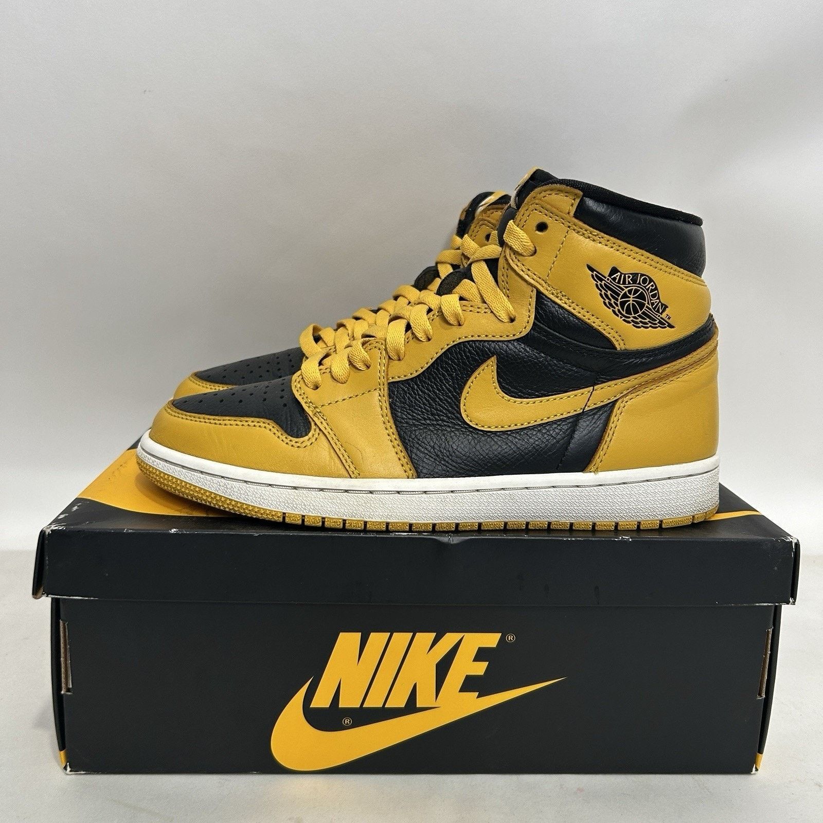Jordan Brand Nike Air Jordan 1 Retro High OG “Pollen” 555088-701 Size US 8.5 / EU 41-42 - 6 Thumbnail
