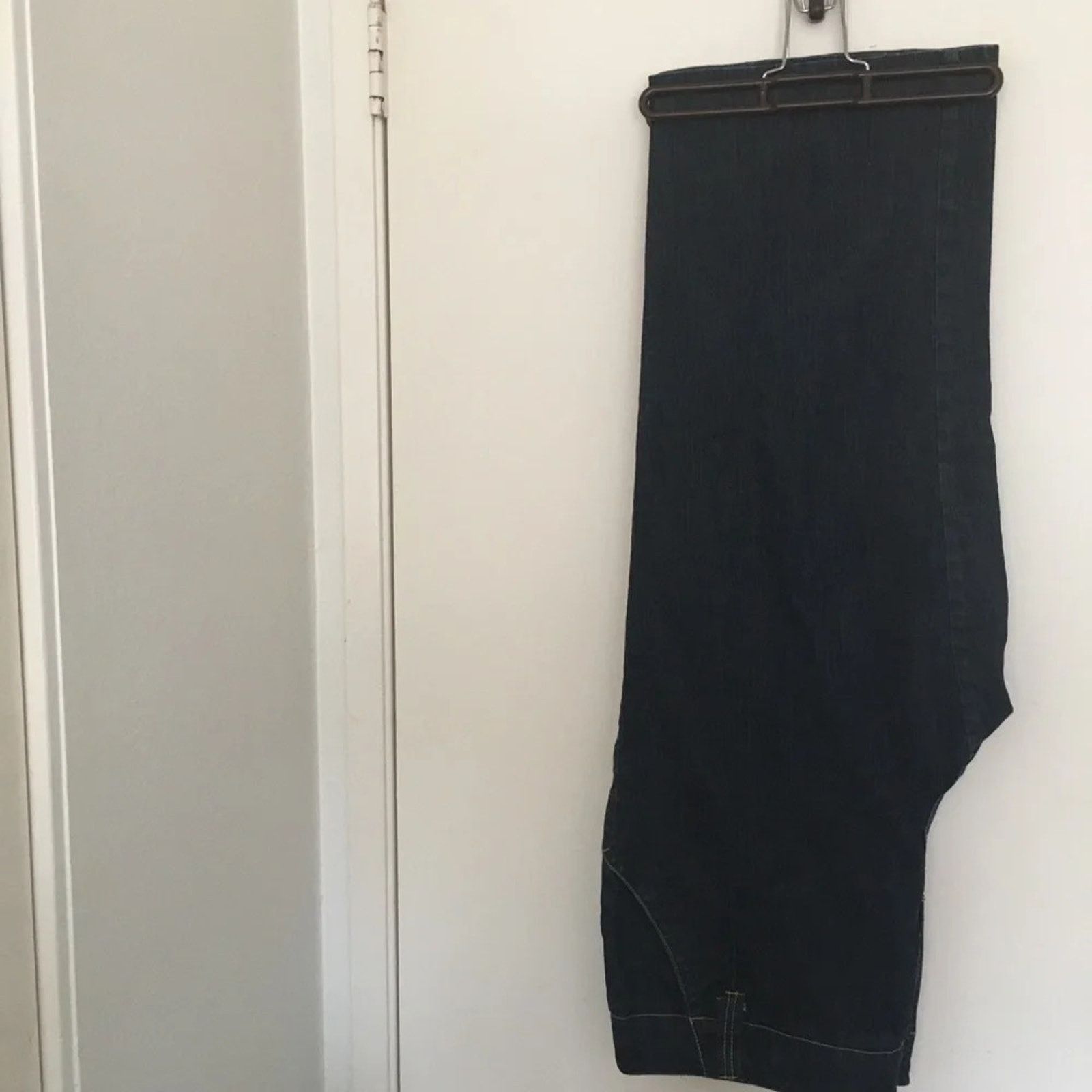 The Unbranded Brand INC Capri jeans, size tag missing, possibly XL Size 38" / US 16 / IT 52 - 1 Thumbnail