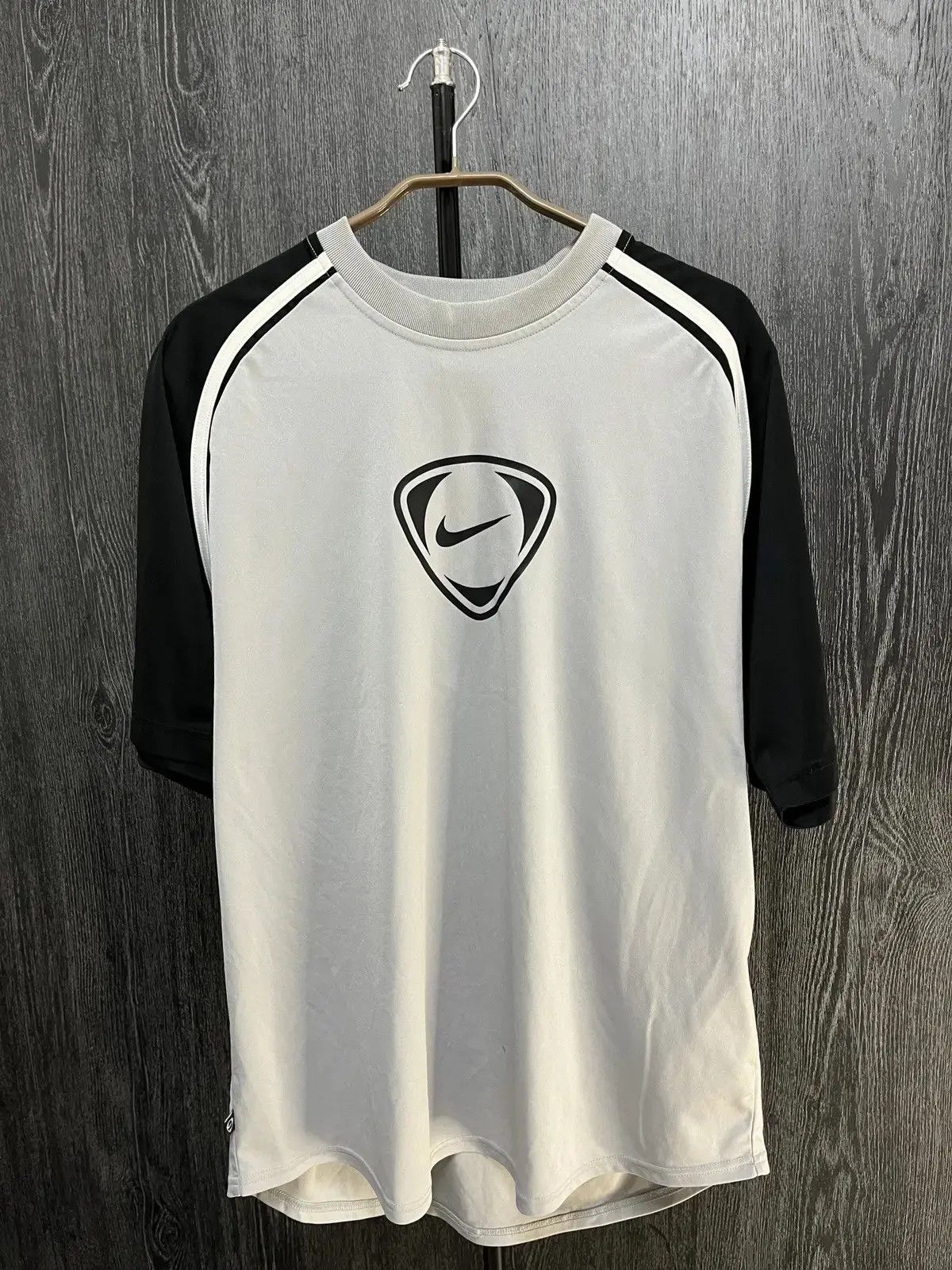 Nike × Vintage VINTAGE BIG LOGO NIKE TEE Size US L / EU 52-54 / 3 - 1 Thumbnail