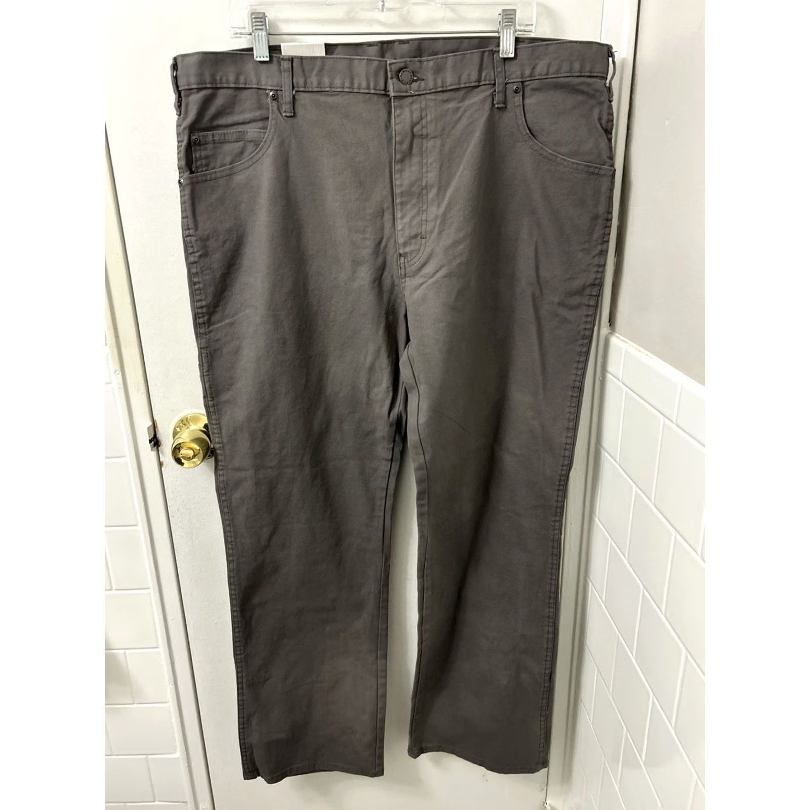 Dickies Dickies Dungaree Jeans Mens 38x30 Gray Regular Fit Straight Leg Denim NWT Size US 38 / EU 54 - 7 Thumbnail