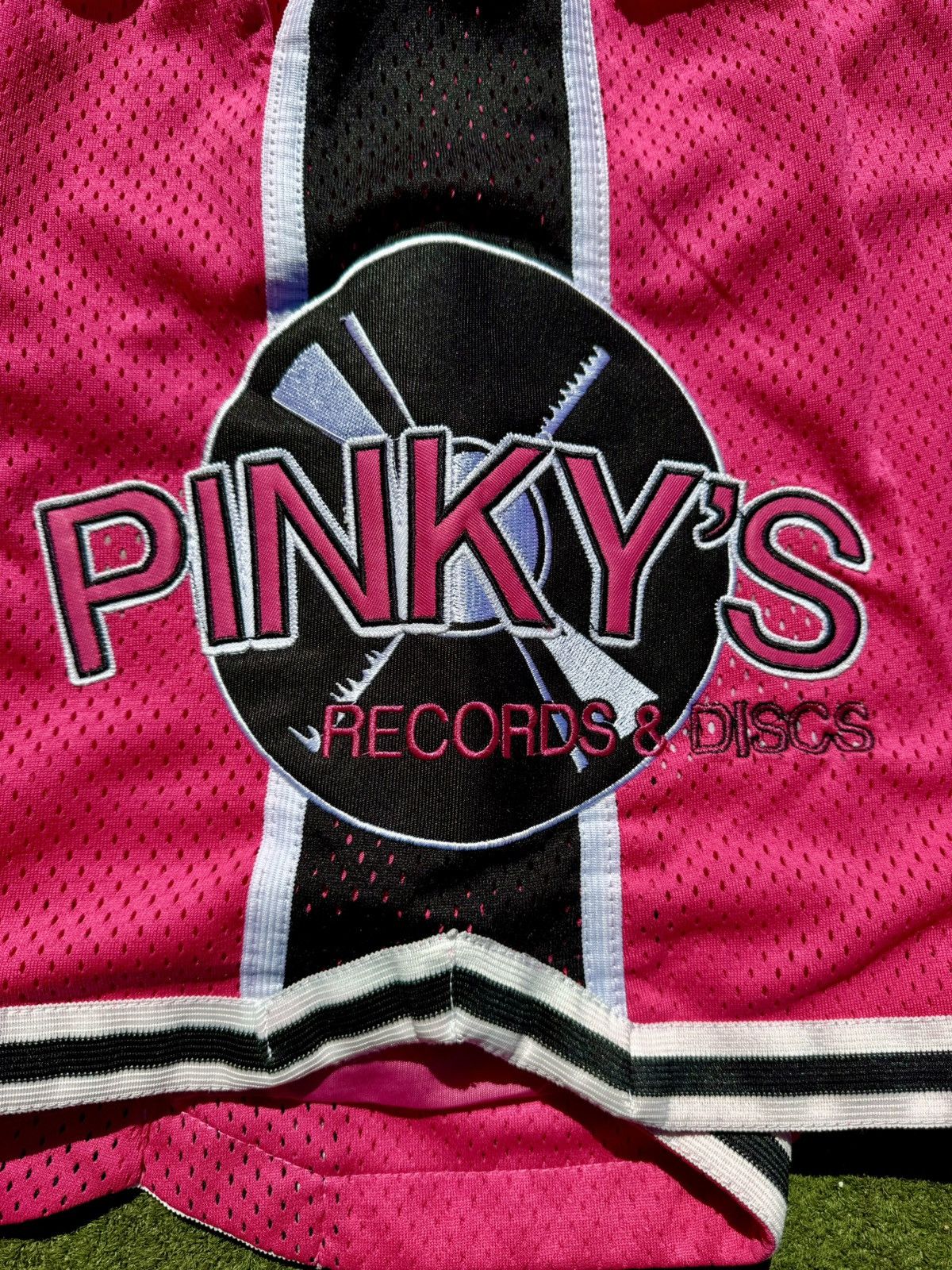 Vintage Next Friday Pinky’s Records Movie Shorts Size US 32 / EU 48 - 2 Thumbnail